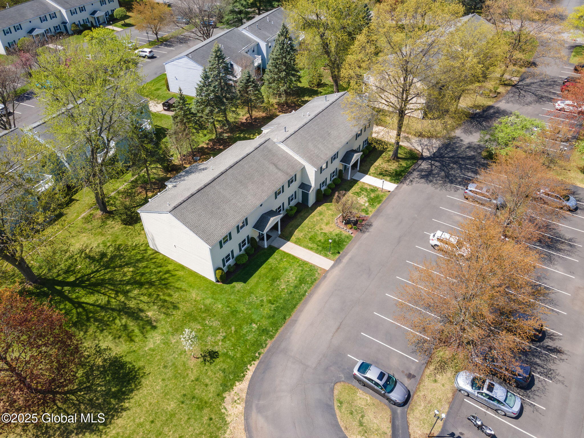 144 Cedarview Lane, Colonie, New York image 25