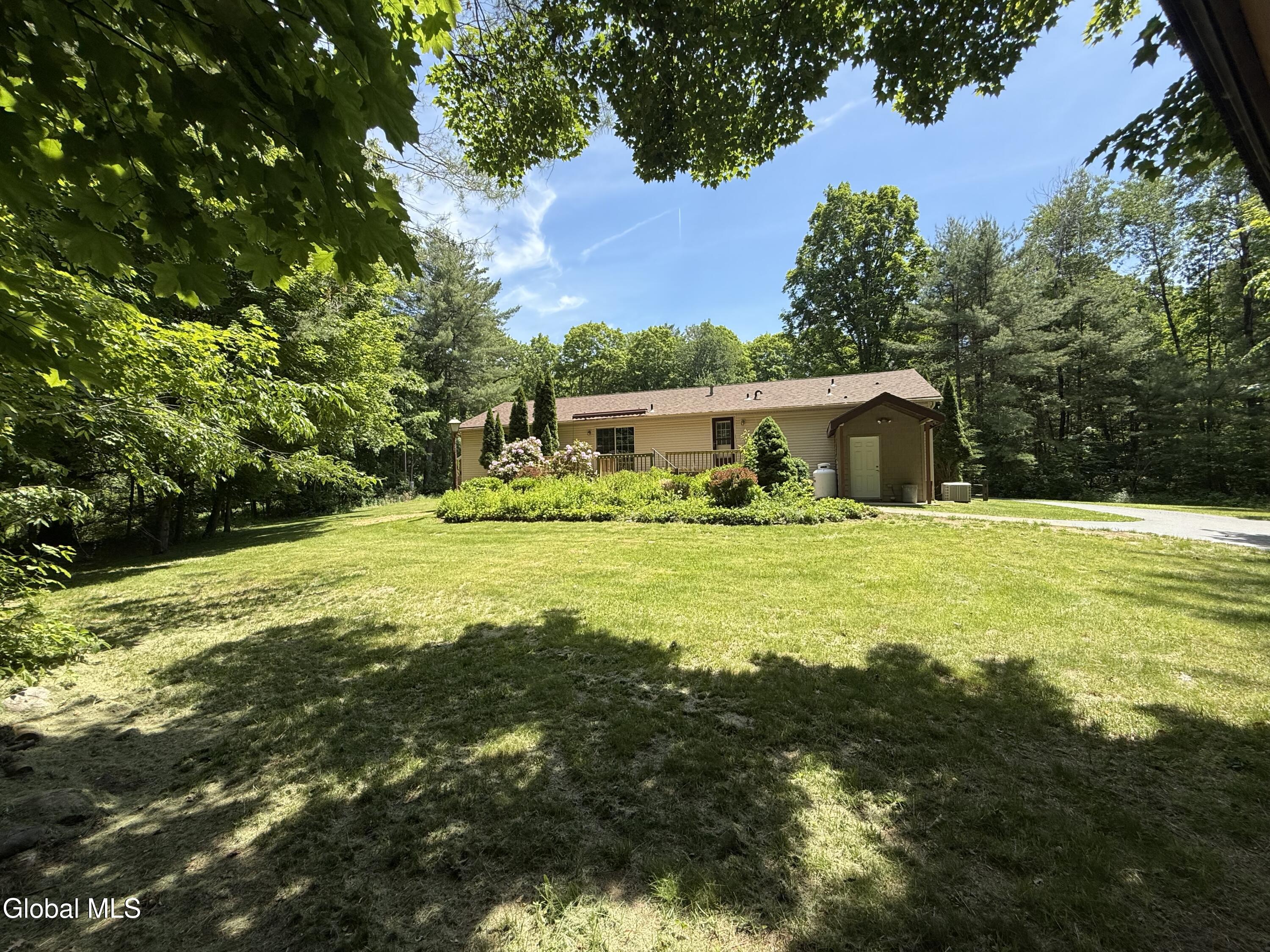 371 Lakeview Road