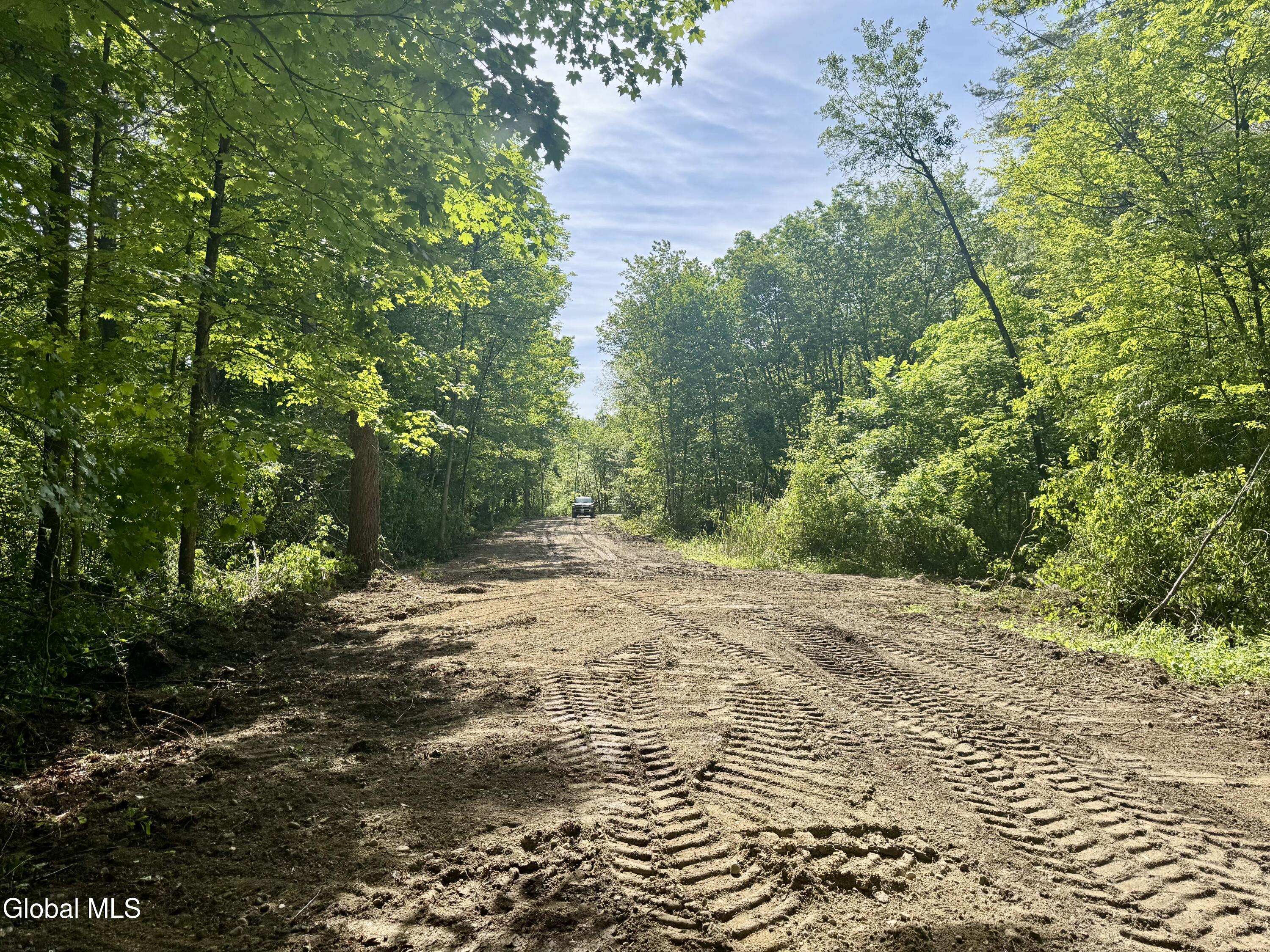 L18 Country Club Road