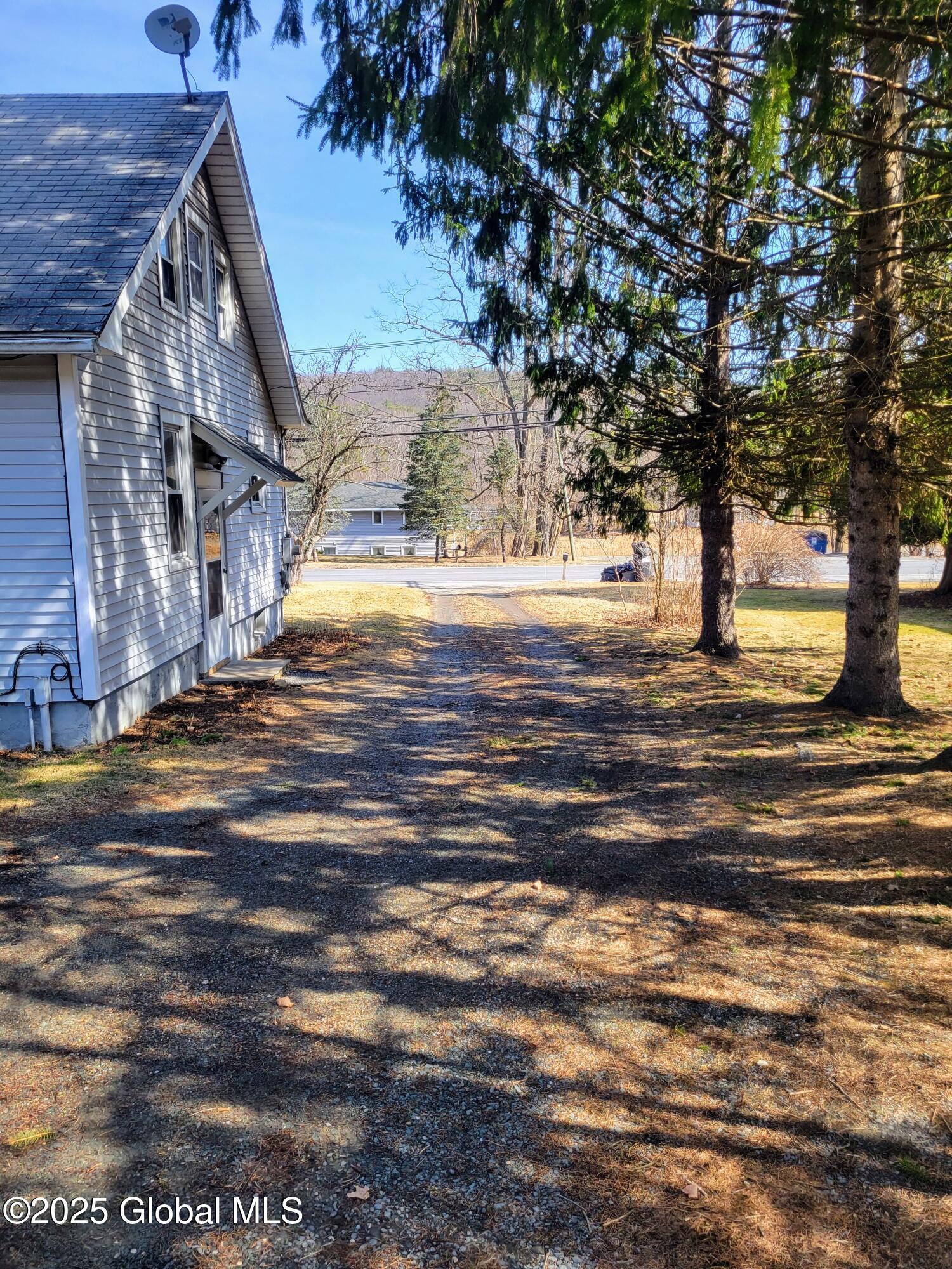 995 Us Rt 20, New Lebanon, New York image 5
