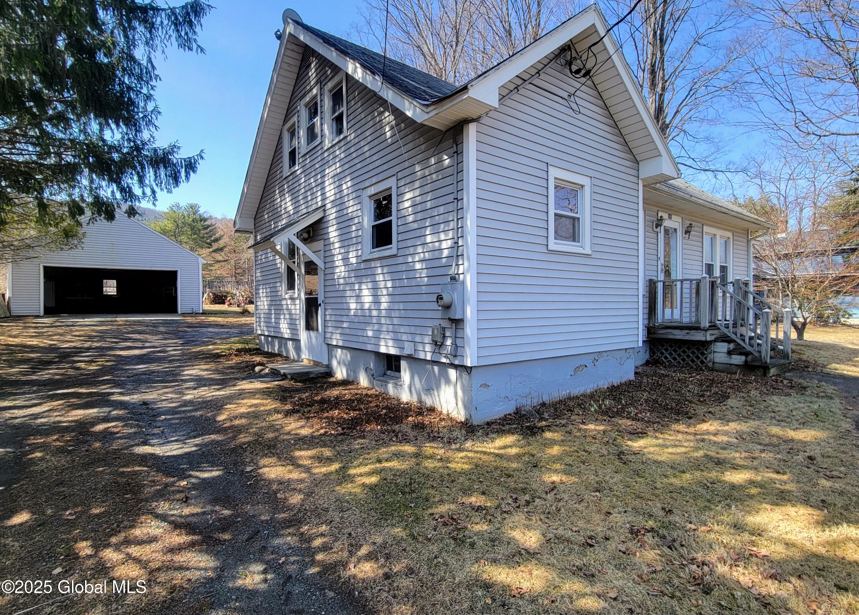 995 Us Rt 20, New Lebanon, New York image 6