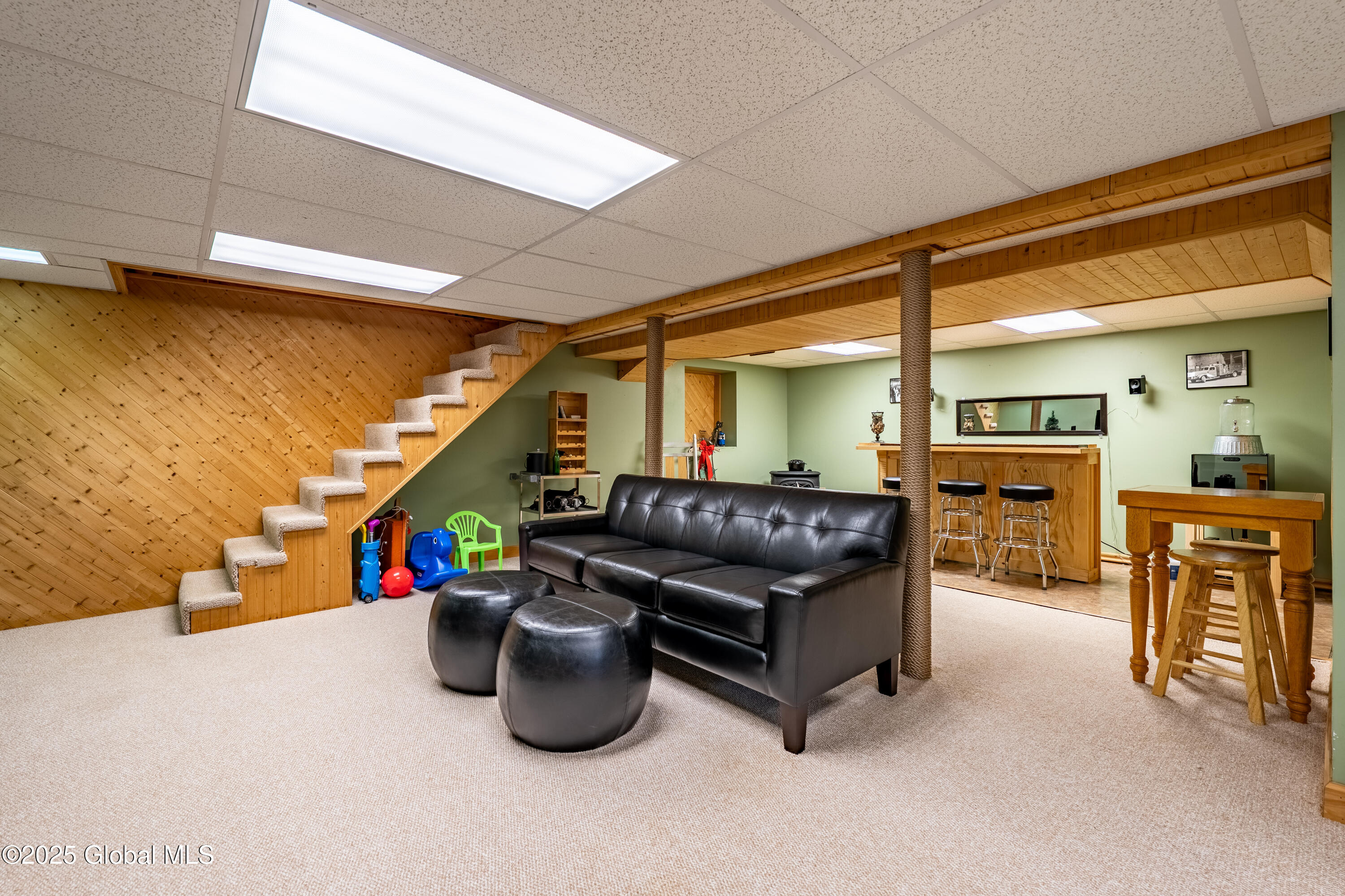 26 Joy Drive, Loudonville, New York image 23