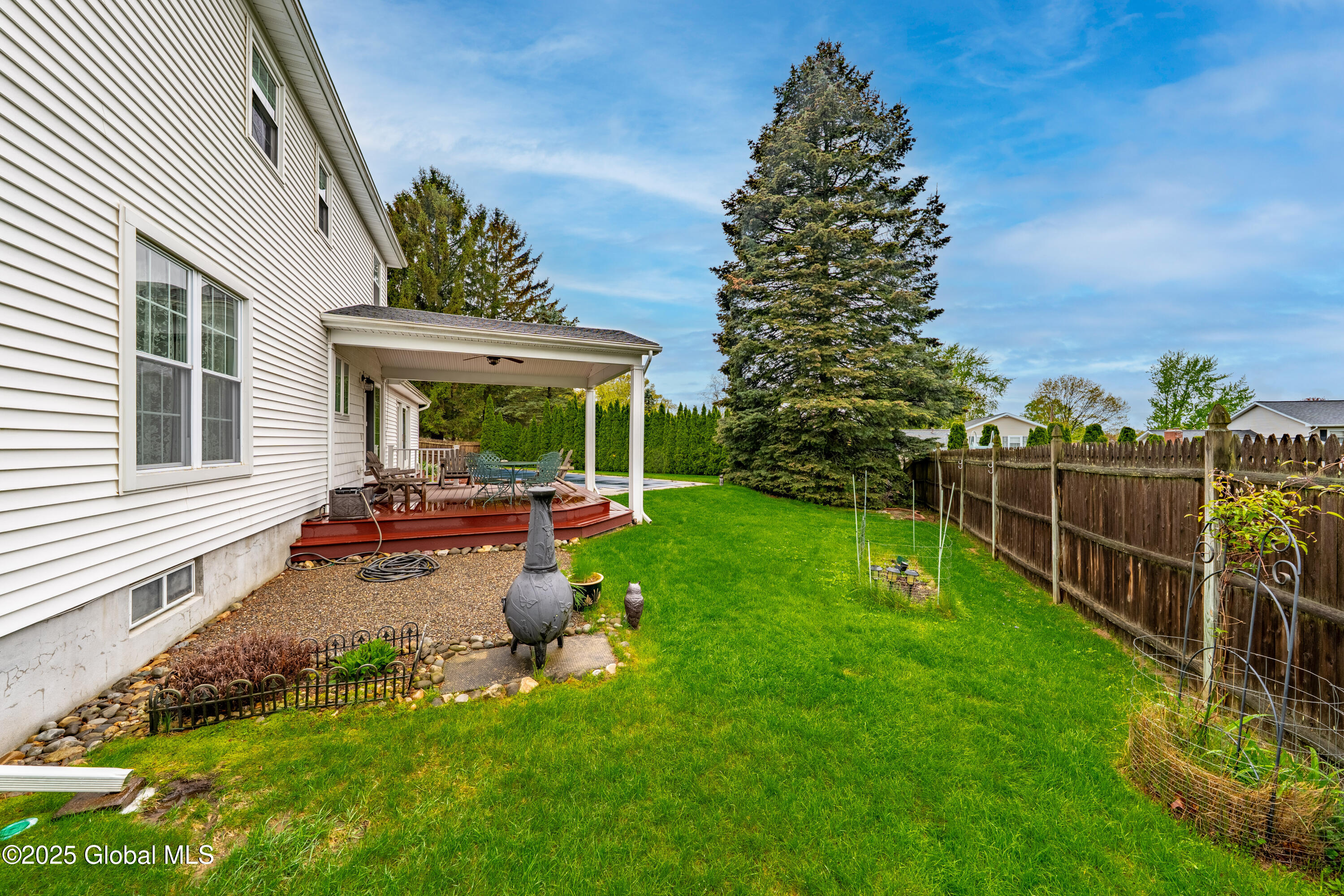 26 Joy Drive, Loudonville, New York image 35