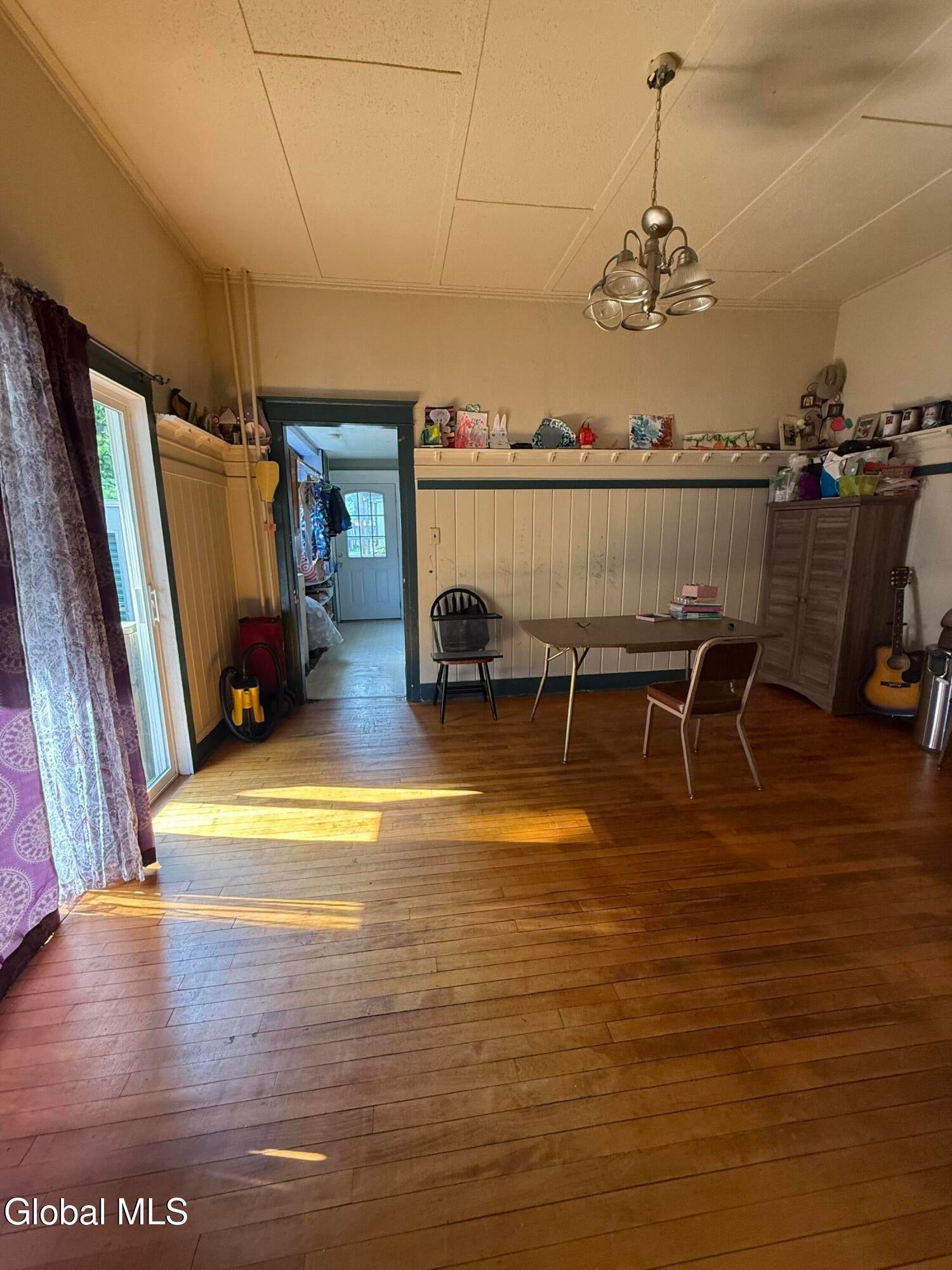 10 Goodwin Avenue