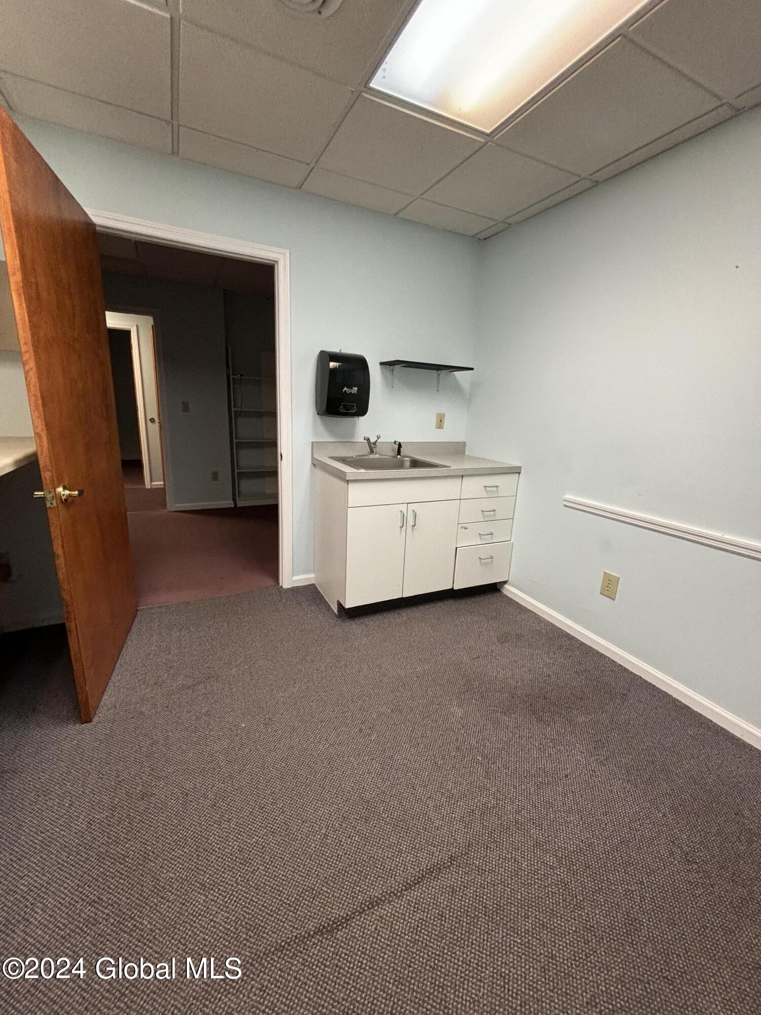 Halfmoon, New York 12065, United States, ,Residential,Active,78441