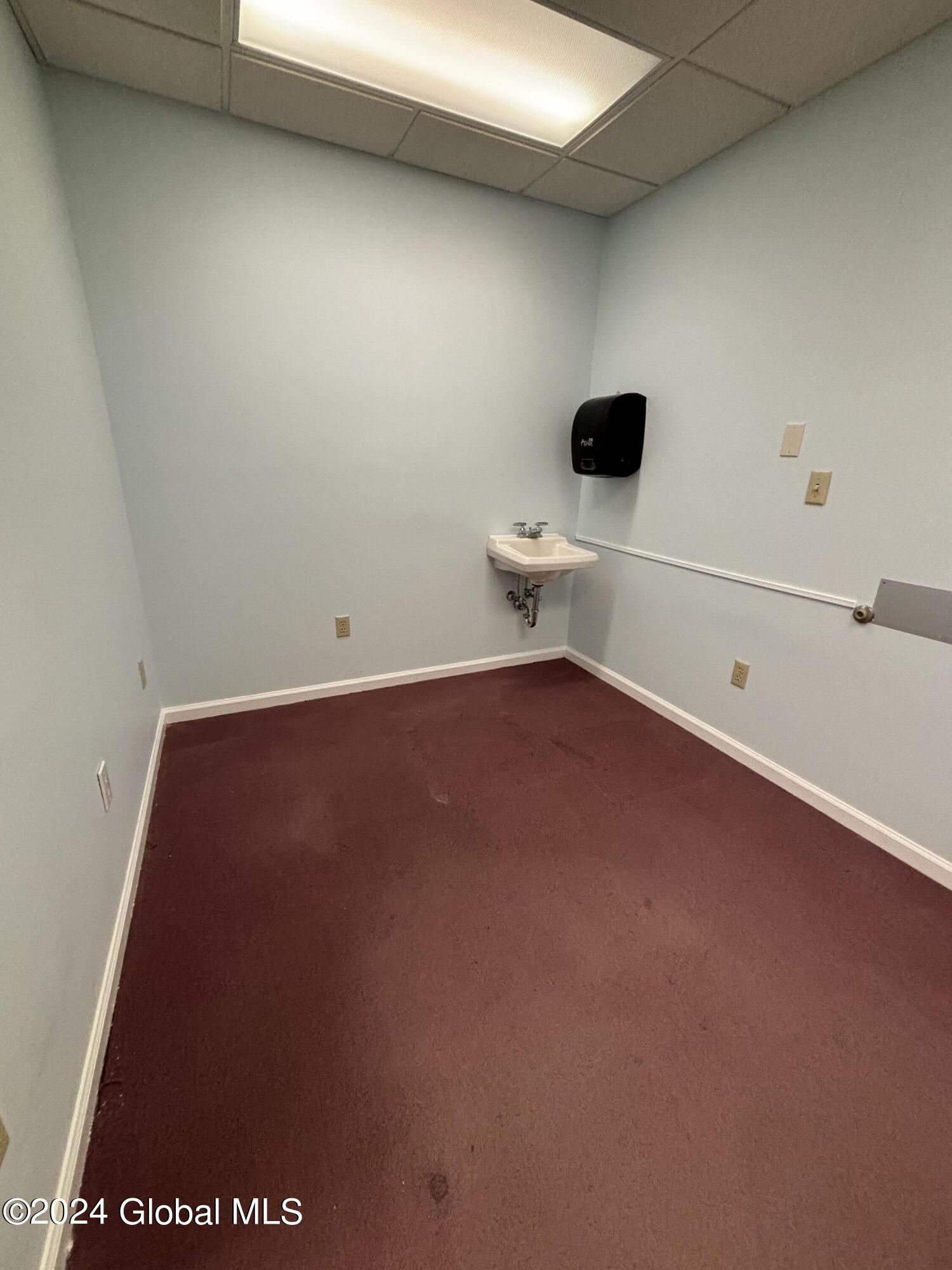 Halfmoon, New York 12065, United States, ,Residential,Active,78441