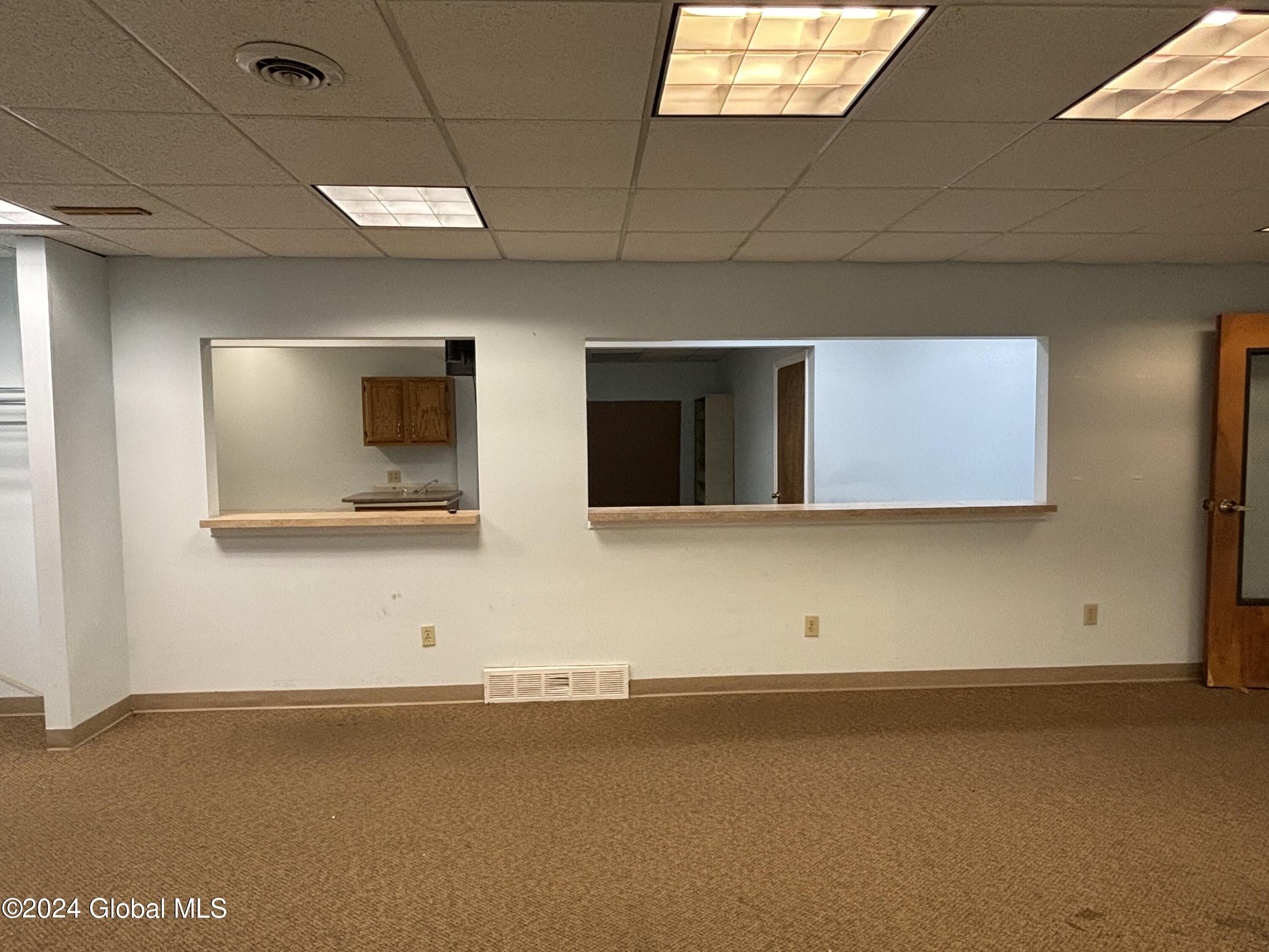 Halfmoon, New York 12065, United States, ,Residential,Active,78441