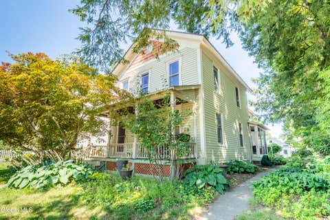 Photo of 139 Lincoln Avenue, Saratoga Springs, NY 12866 (MLS # 202622764)