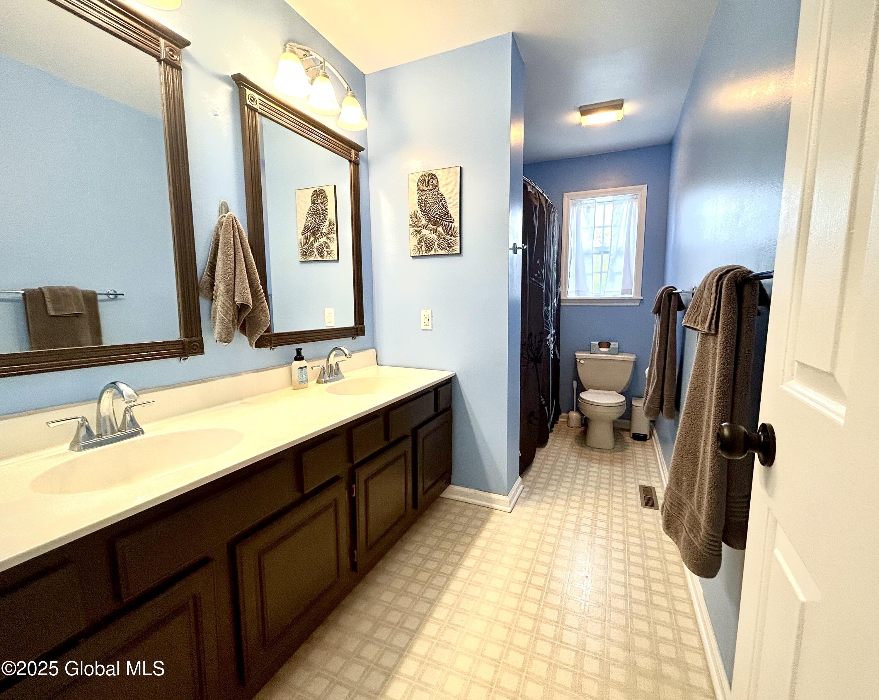 102 Trinity Place, Selkirk, New York image 21