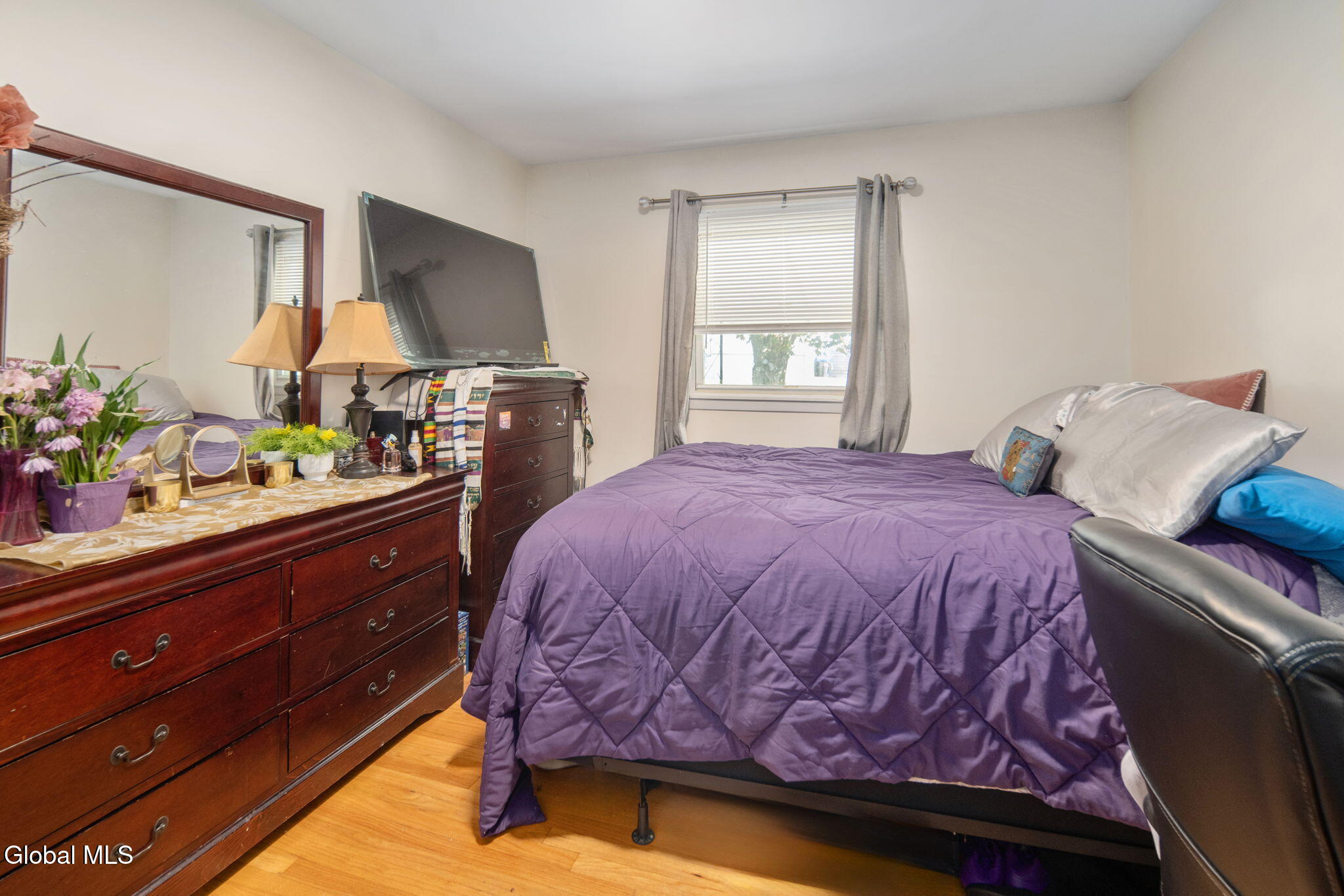 Rensselaer, New York 12144, United States, 3 Bedrooms Bedrooms, ,1 BathroomBathrooms,Residential,Active,225197