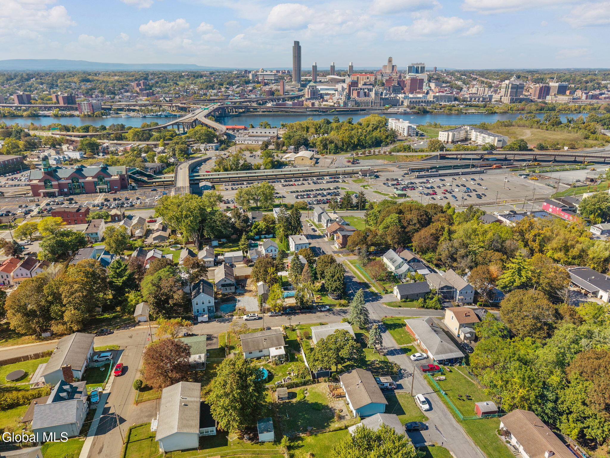 Rensselaer, New York 12144, United States, 3 Bedrooms Bedrooms, ,1 BathroomBathrooms,Residential,Active,225197