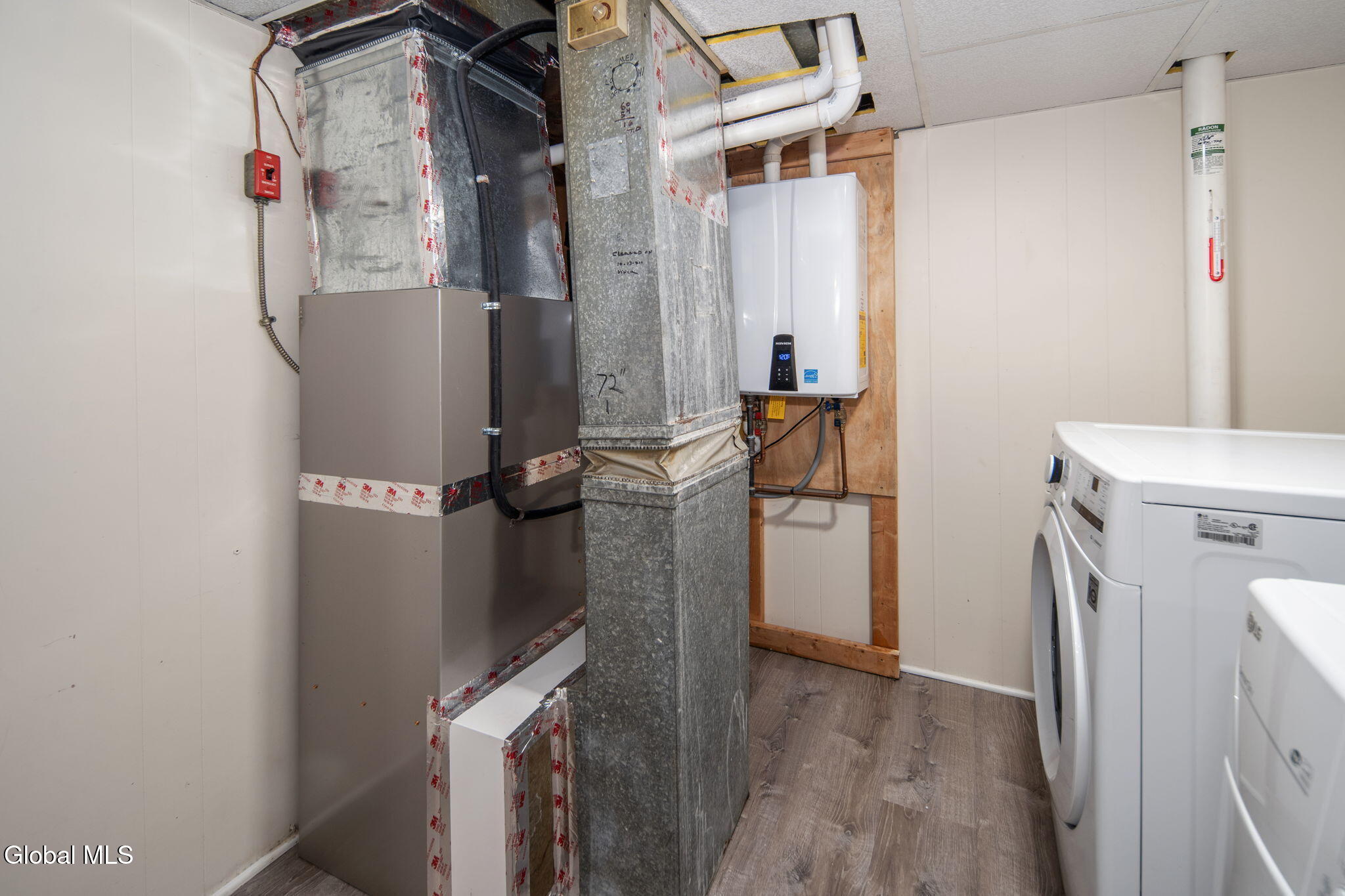 Rensselaer, New York 12144, United States, 3 Bedrooms Bedrooms, ,1 BathroomBathrooms,Residential,Active,225197