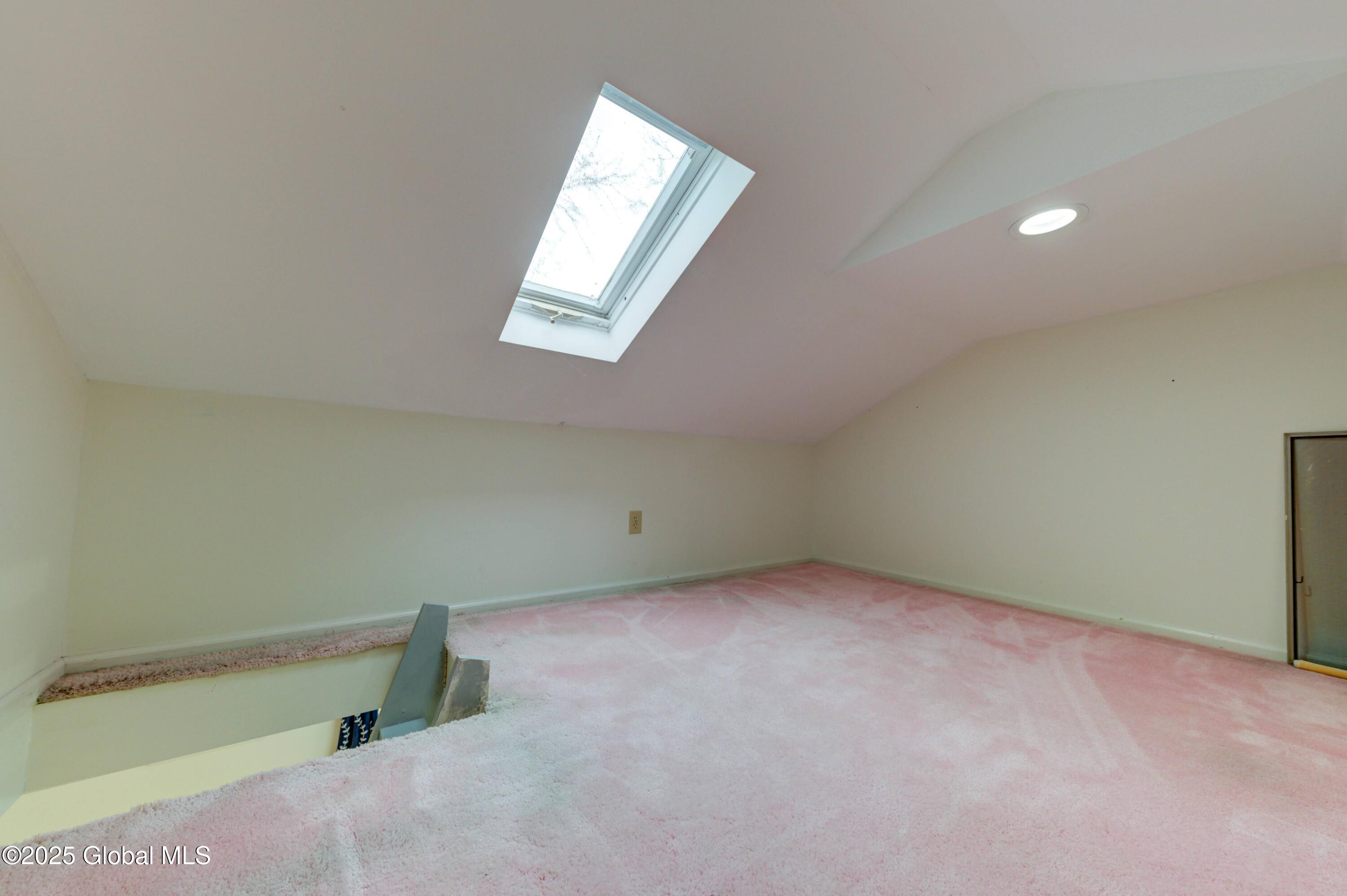 38 Linda Court, Delmar, New York image 34