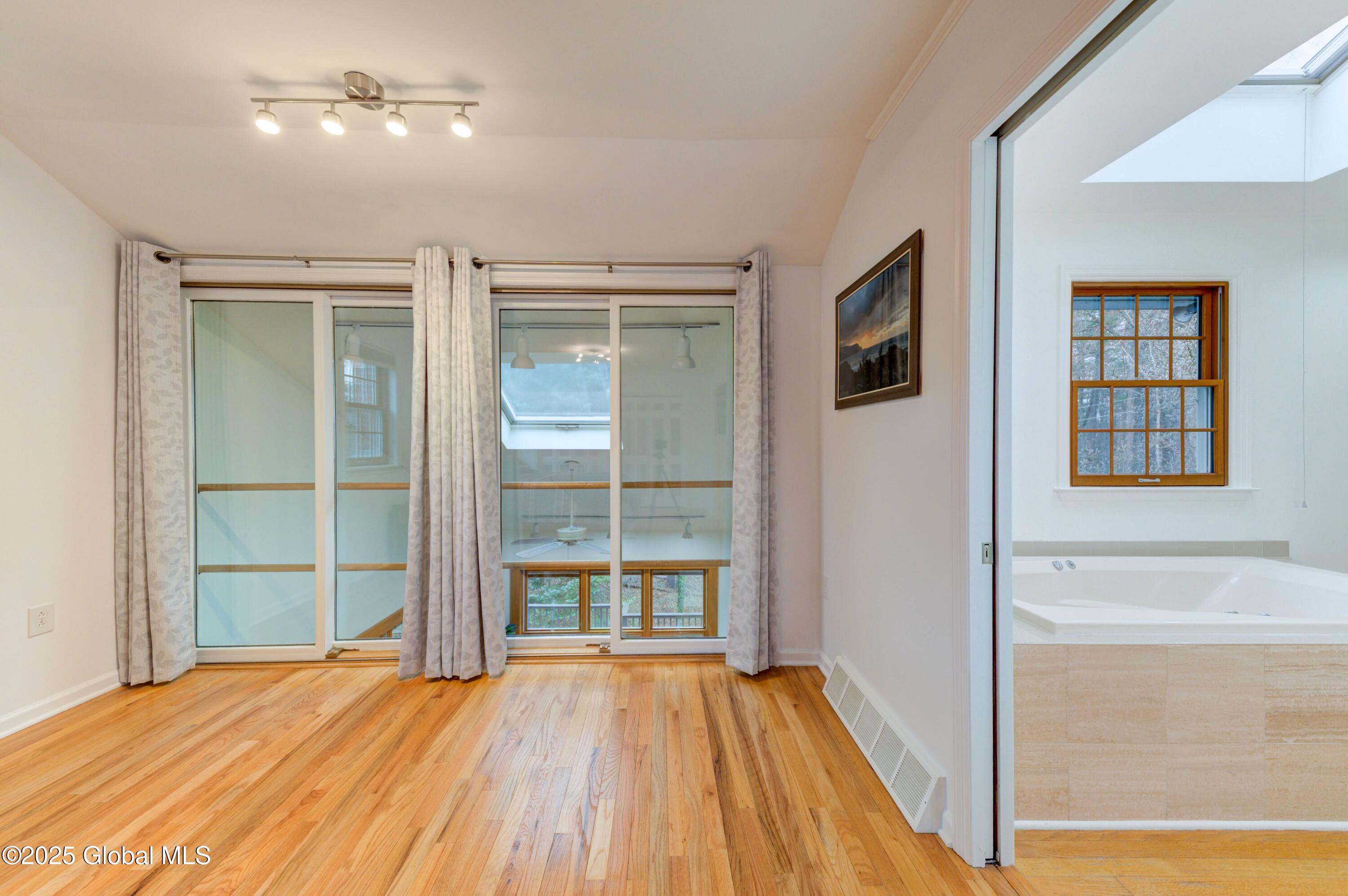 38 Linda Court, Delmar, New York image 42