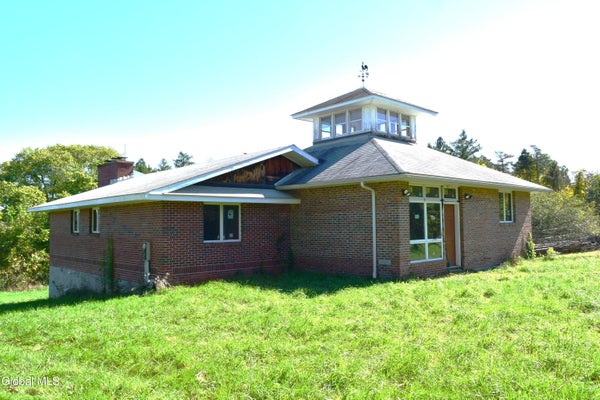 22 CATALLO DR, WATERFORD, NY 12188 - Image 2ae3dcfe241e26a3ca967a33460f42cc/616349663