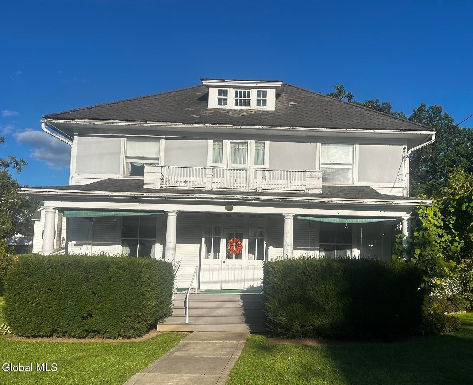 92 Champlain Avenue