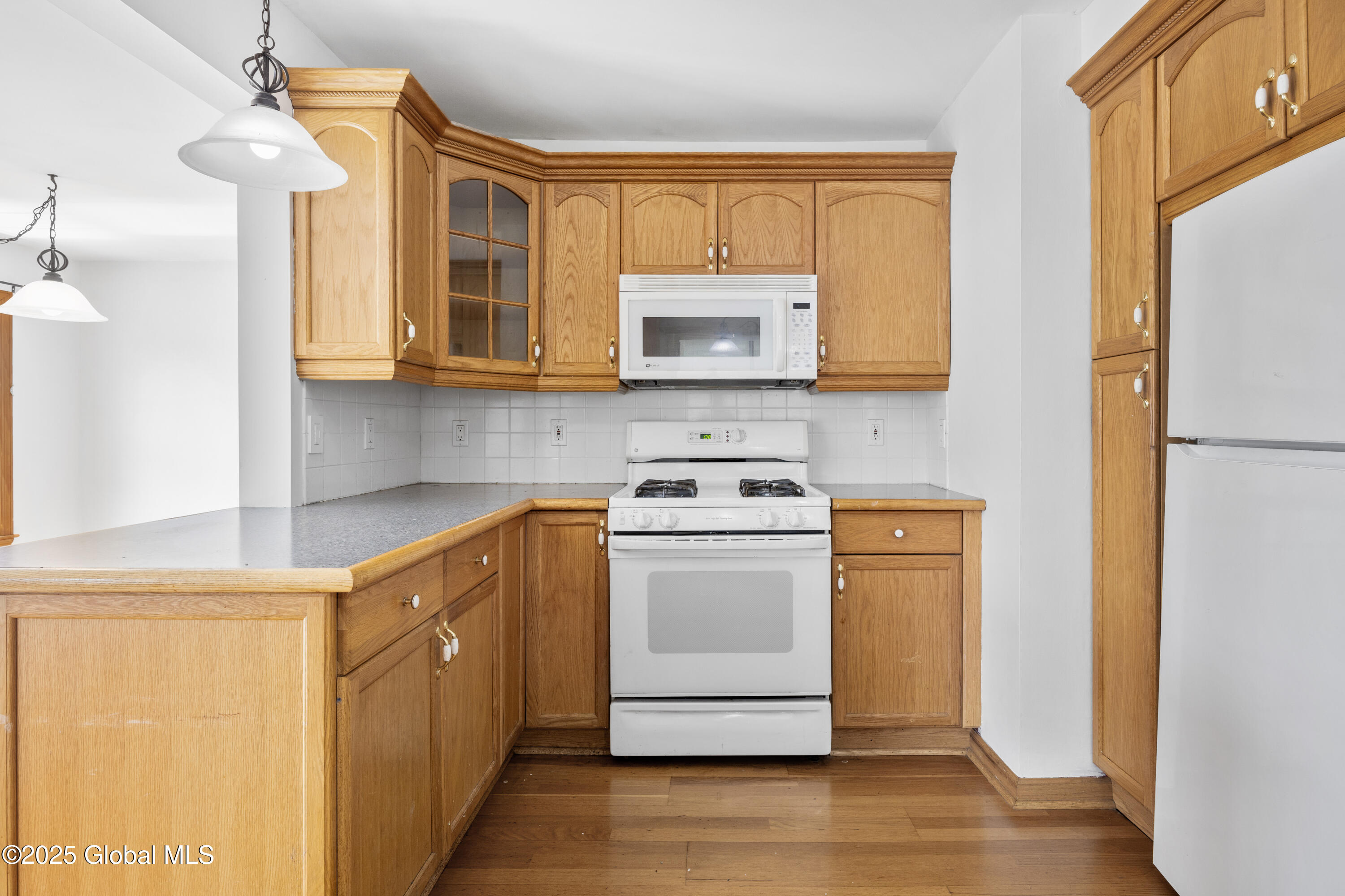 910 Draper Avenue, Schenectady, New York image 9