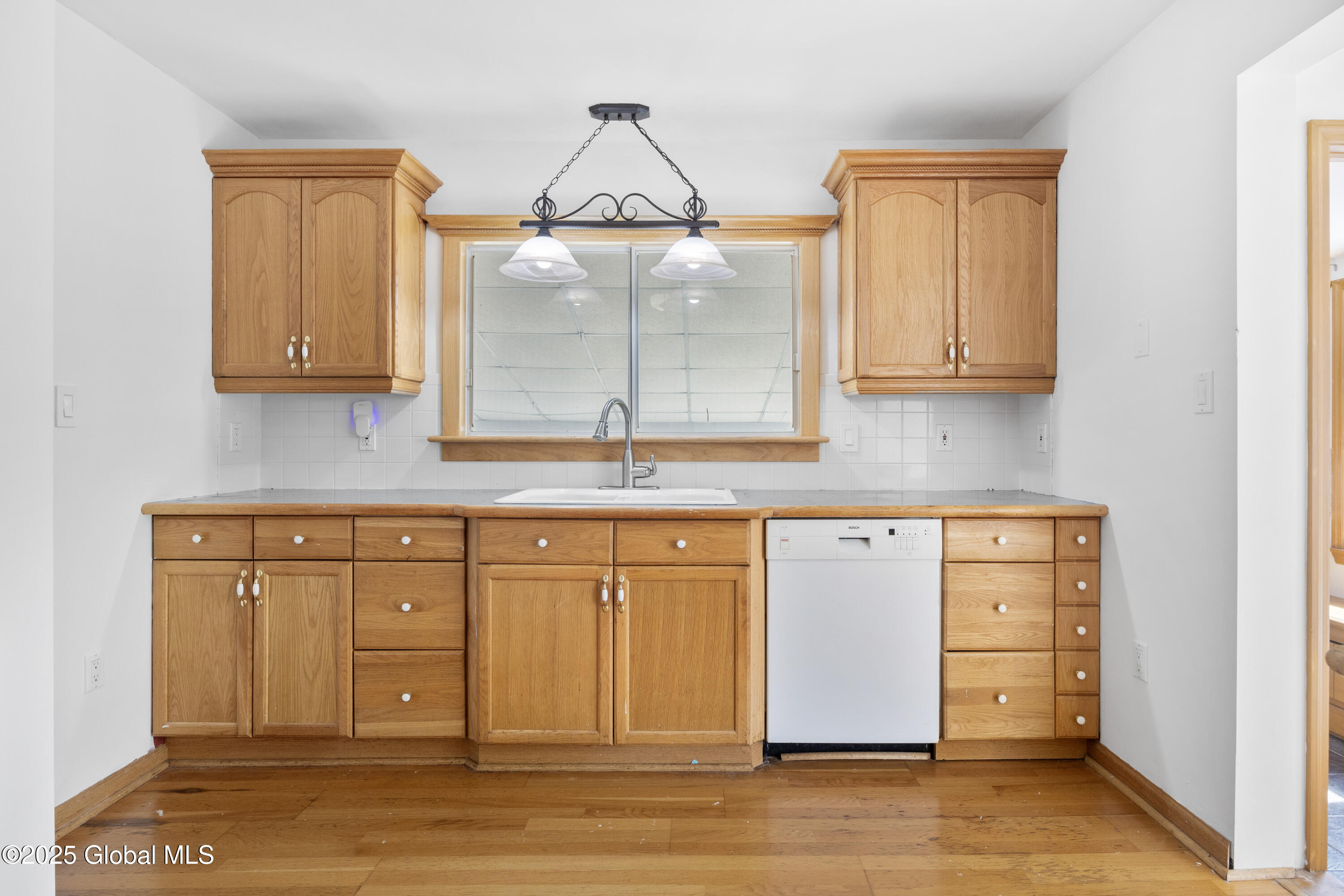 910 Draper Avenue, Schenectady, New York image 11
