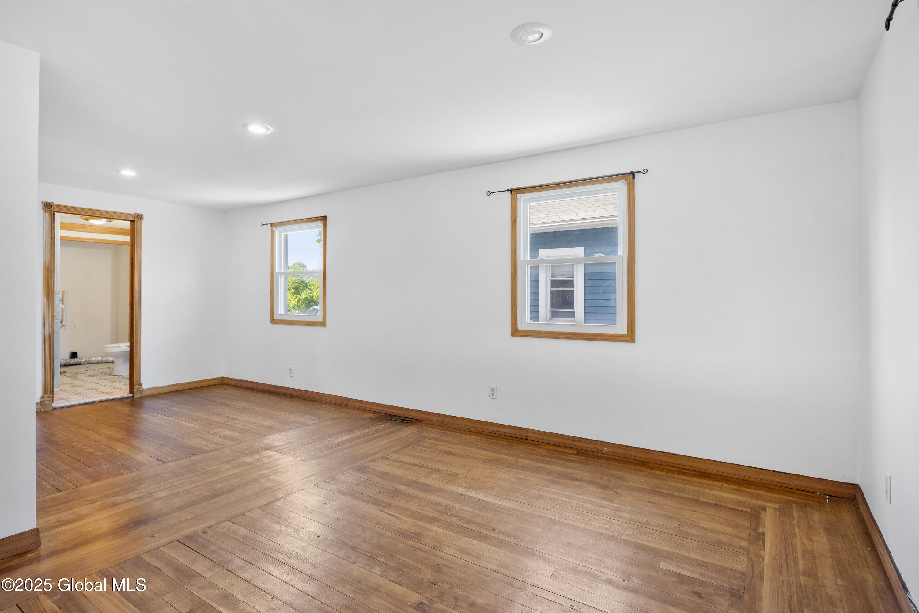 910 Draper Avenue, Schenectady, New York image 6