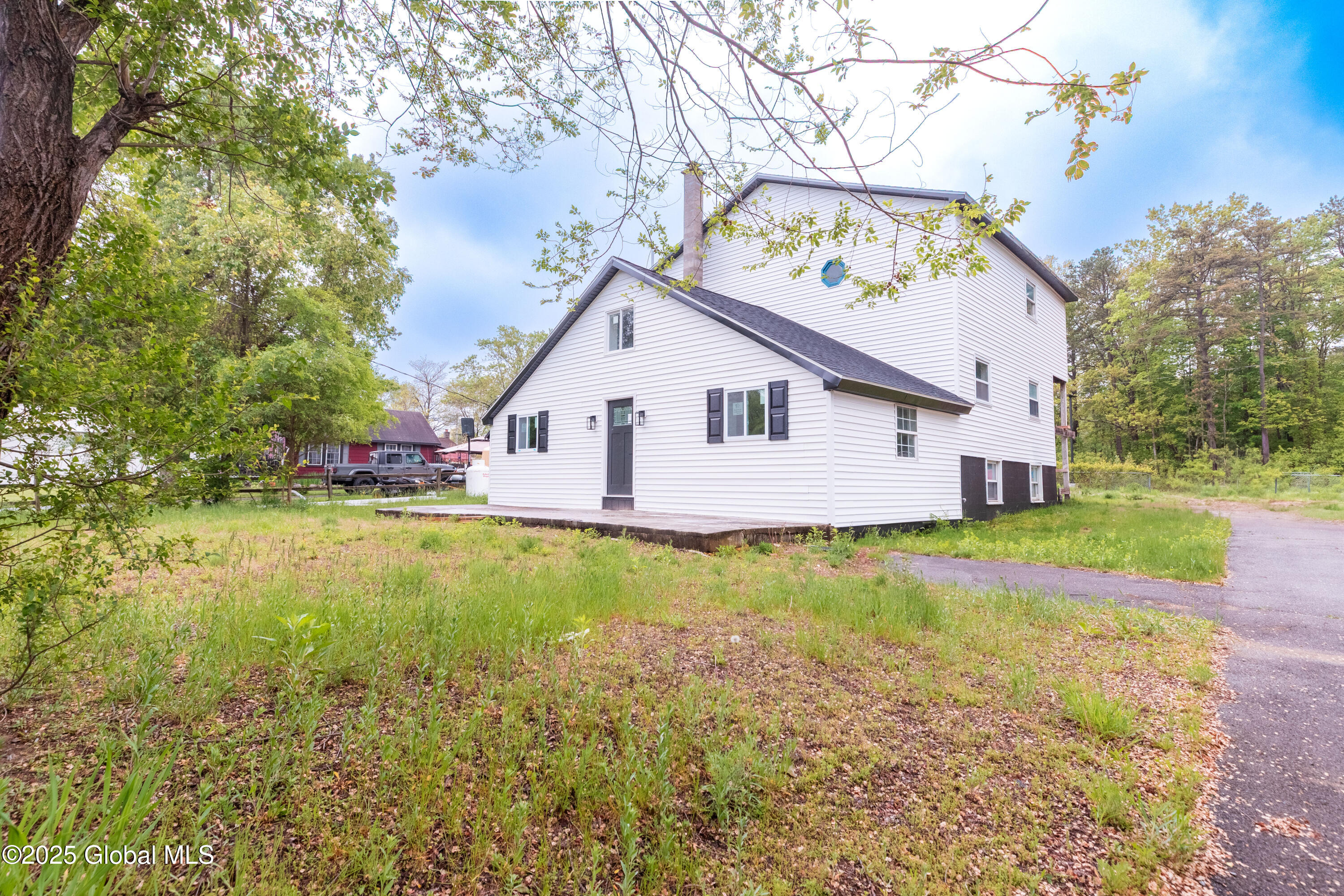 33 Alta Avenue, Queensbury, New York image 1
