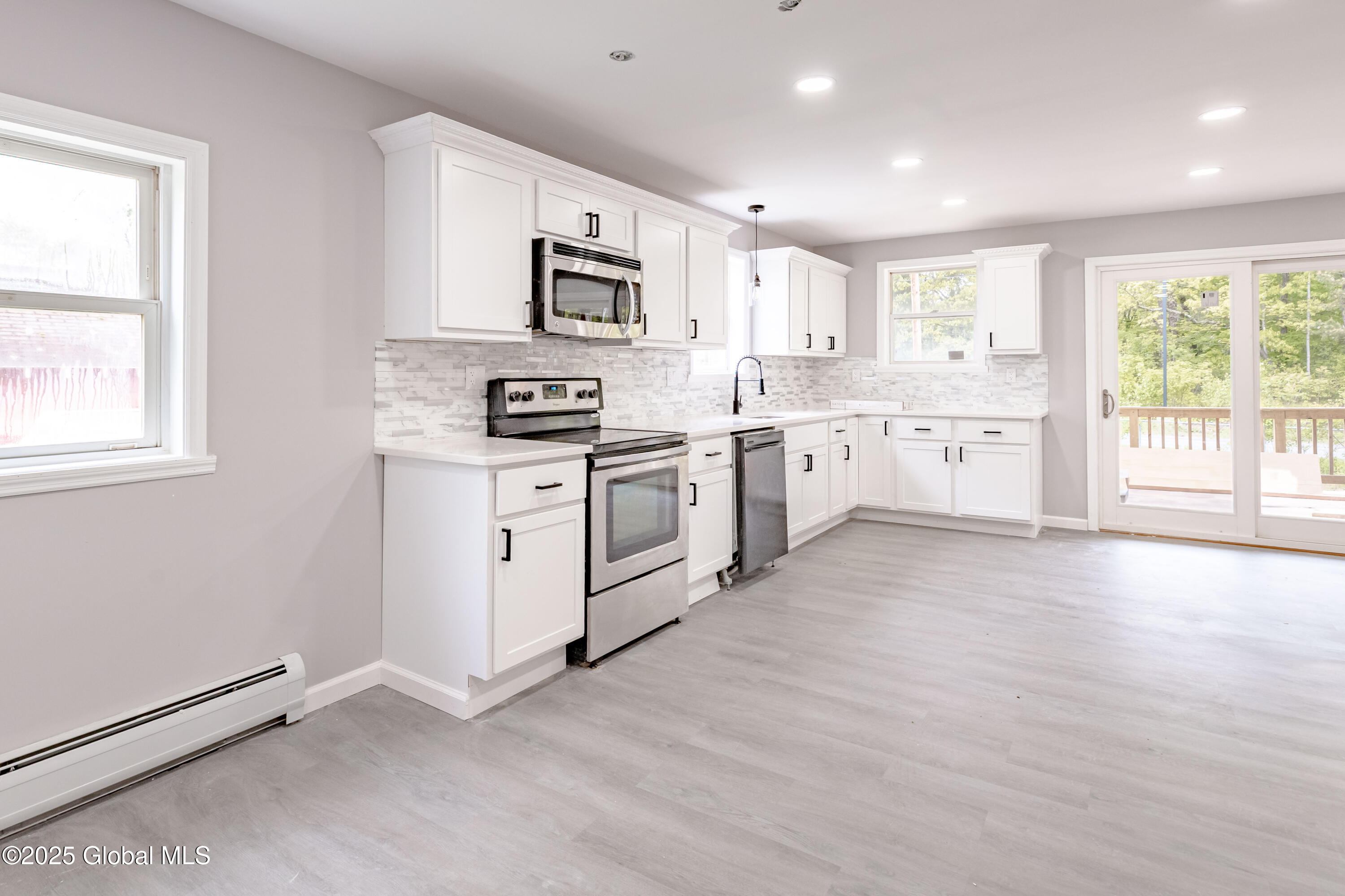 33 Alta Avenue, Queensbury, New York image 10
