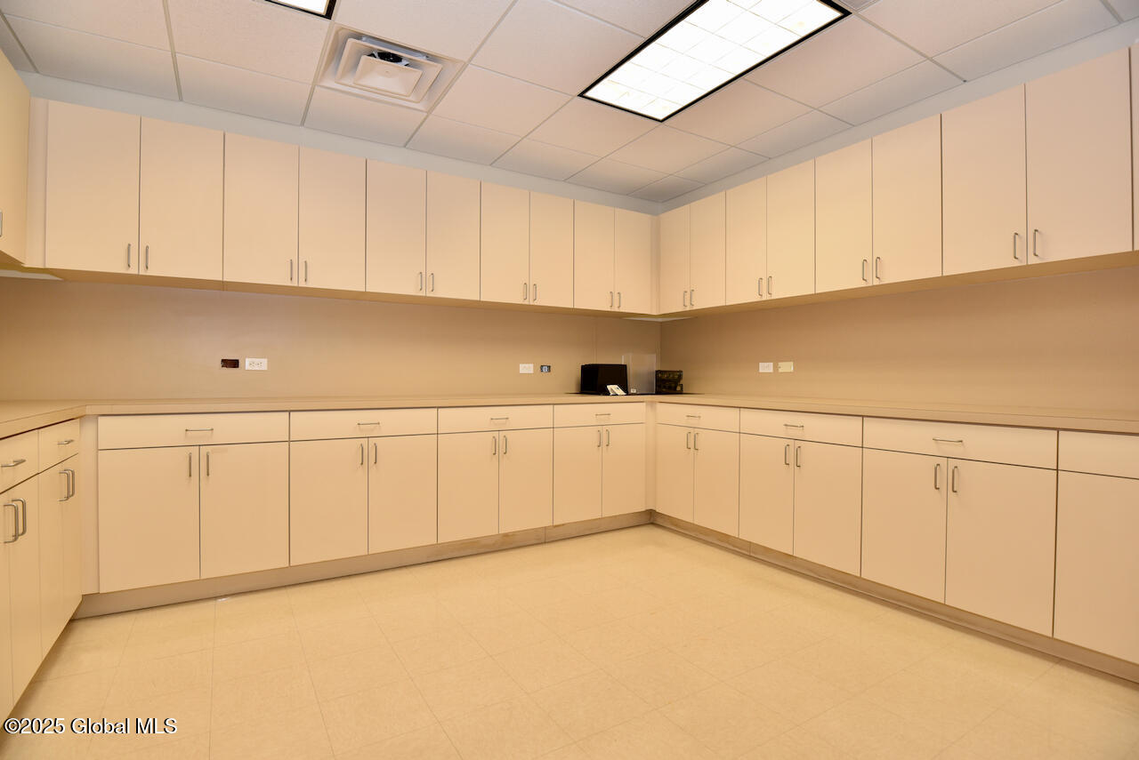 Saratoga Springs, New York 12866, United States, ,Residential,Active,23064