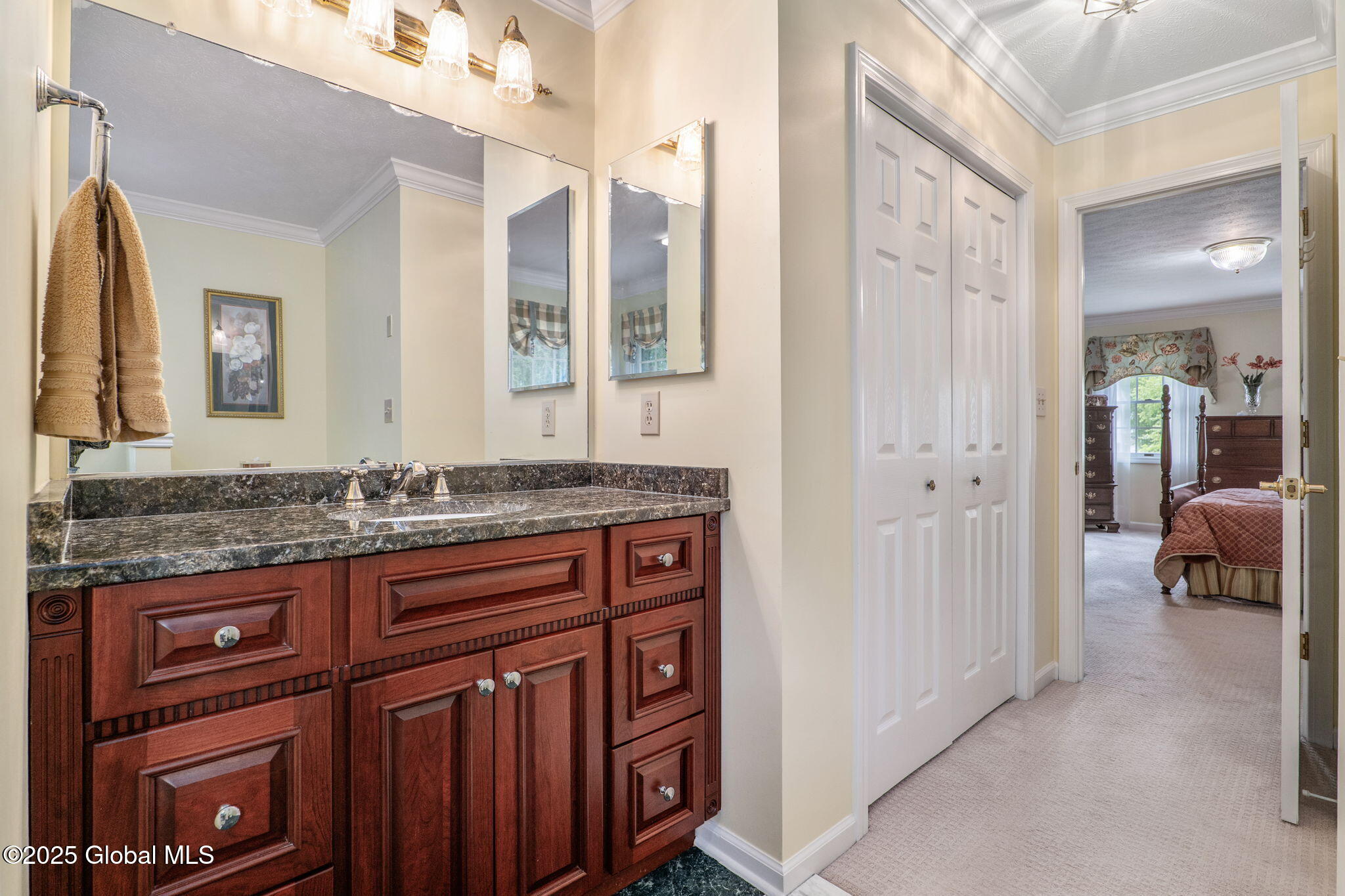 144 Kennewyck Circle, Slingerlands, New York image 40