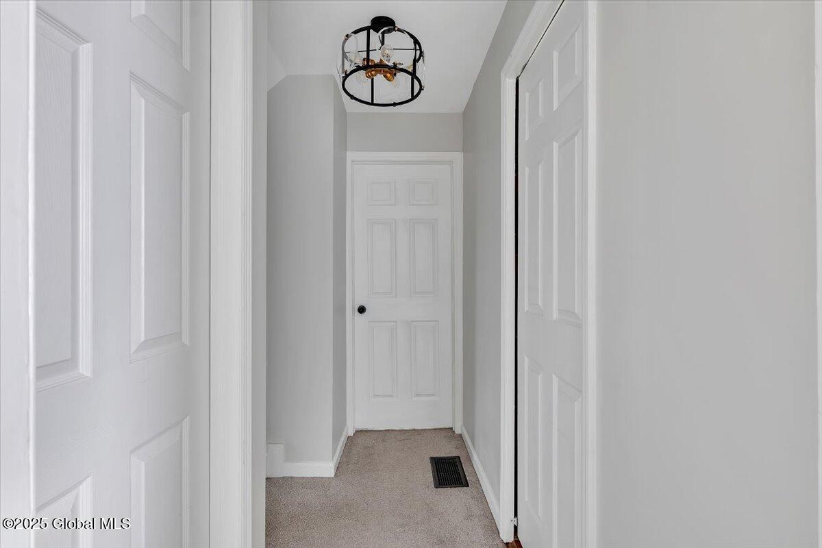 155 Manchester Road, Schenectady, New York image 13
