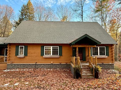 7 McGowan Circle Lake George NY 12845