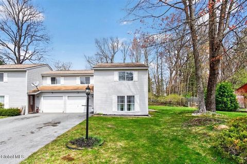Photo of 25A Woodcliffe Drive, Clifton Park, NY 12065 (MLS # 202616054)