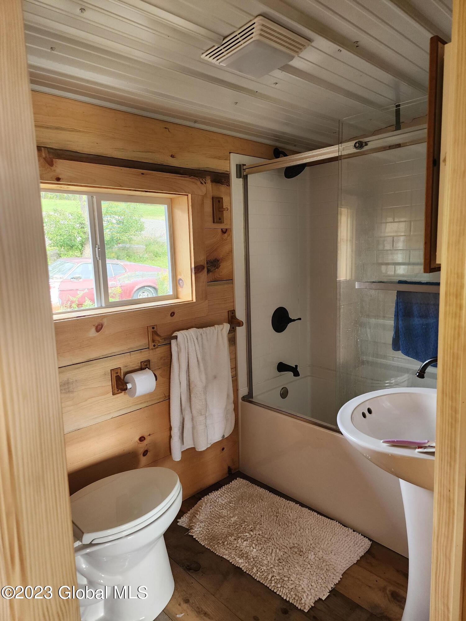 301 Lape Road, Esperance, New York image 15