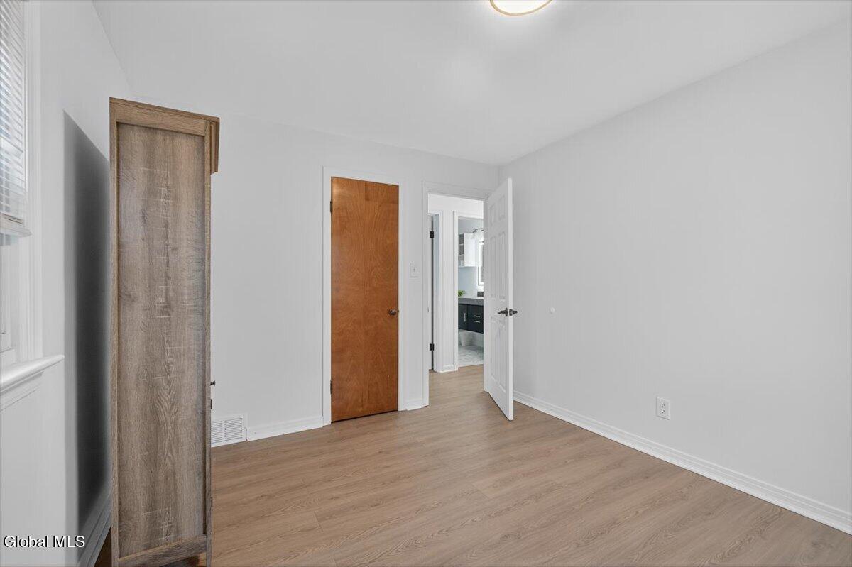 Schenectady, New York 12306, United States, 4 Bedrooms Bedrooms, ,1 BathroomBathrooms,Residential,Active,229935