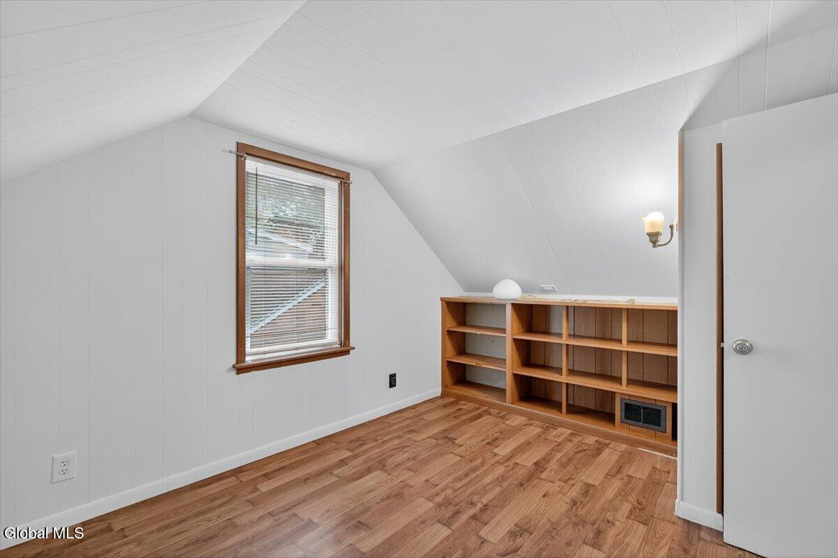 Schenectady, New York 12306, United States, 4 Bedrooms Bedrooms, ,1 BathroomBathrooms,Residential,Active,229935