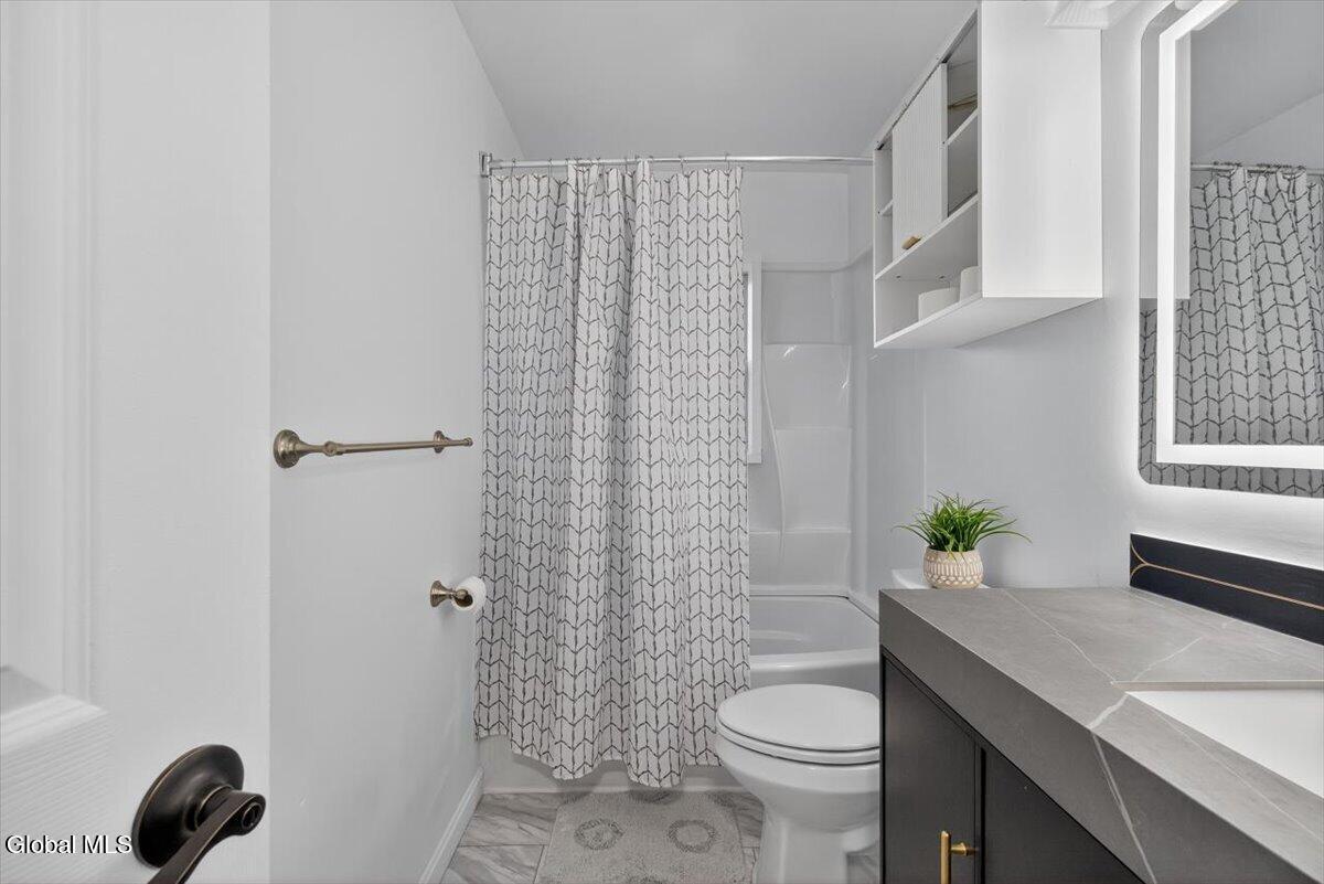 Schenectady, New York 12306, United States, 4 Bedrooms Bedrooms, ,1 BathroomBathrooms,Residential,Active,229935