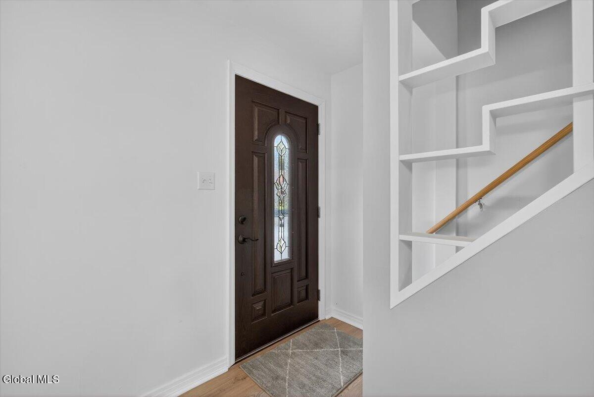 Schenectady, New York 12306, United States, 4 Bedrooms Bedrooms, ,1 BathroomBathrooms,Residential,Active,229935