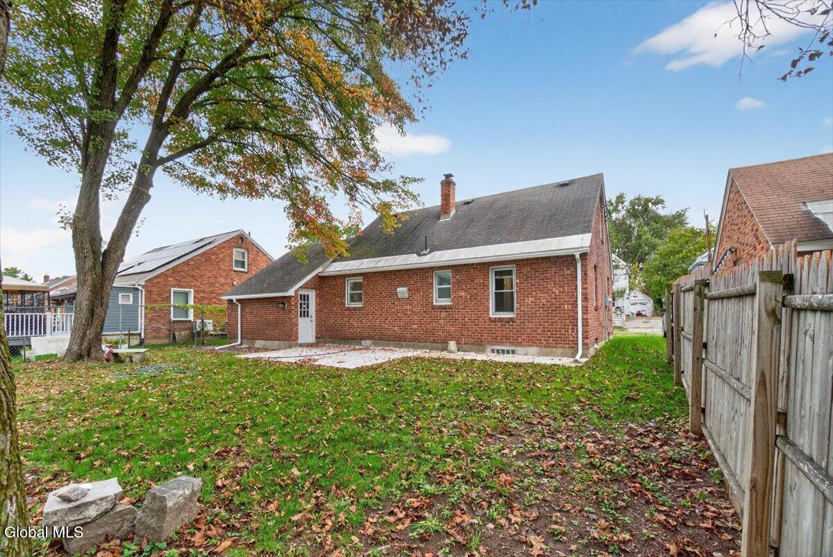 Schenectady, New York 12306, United States, 4 Bedrooms Bedrooms, ,1 BathroomBathrooms,Residential,Active,229935