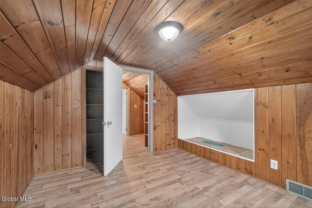 Schenectady, New York 12306, United States, 4 Bedrooms Bedrooms, ,1 BathroomBathrooms,Residential,Active,229935