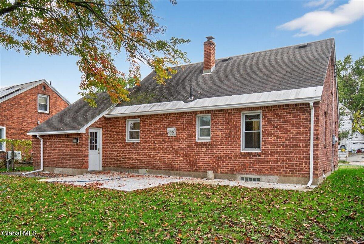 Schenectady, New York 12306, United States, 4 Bedrooms Bedrooms, ,1 BathroomBathrooms,Residential,Active,229935