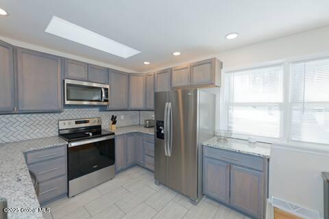 79 Trottingham Court, Saratoga Springs, New York image 8
