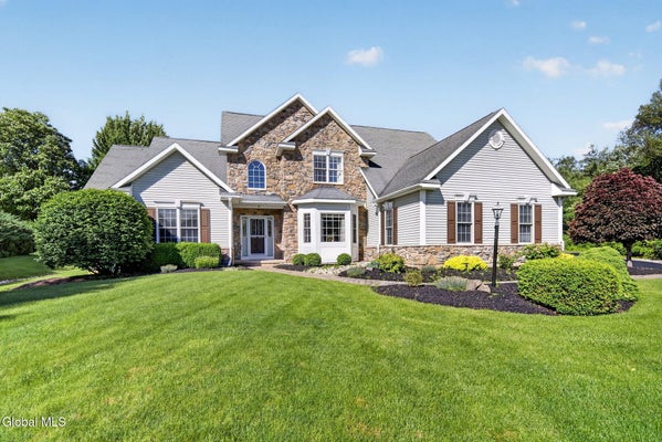 5 NORMANDY SQ, ALTAMONT, NY 12009 - Image 2c63d2b2aeb3516c37a48b3f941122e1/2235316149