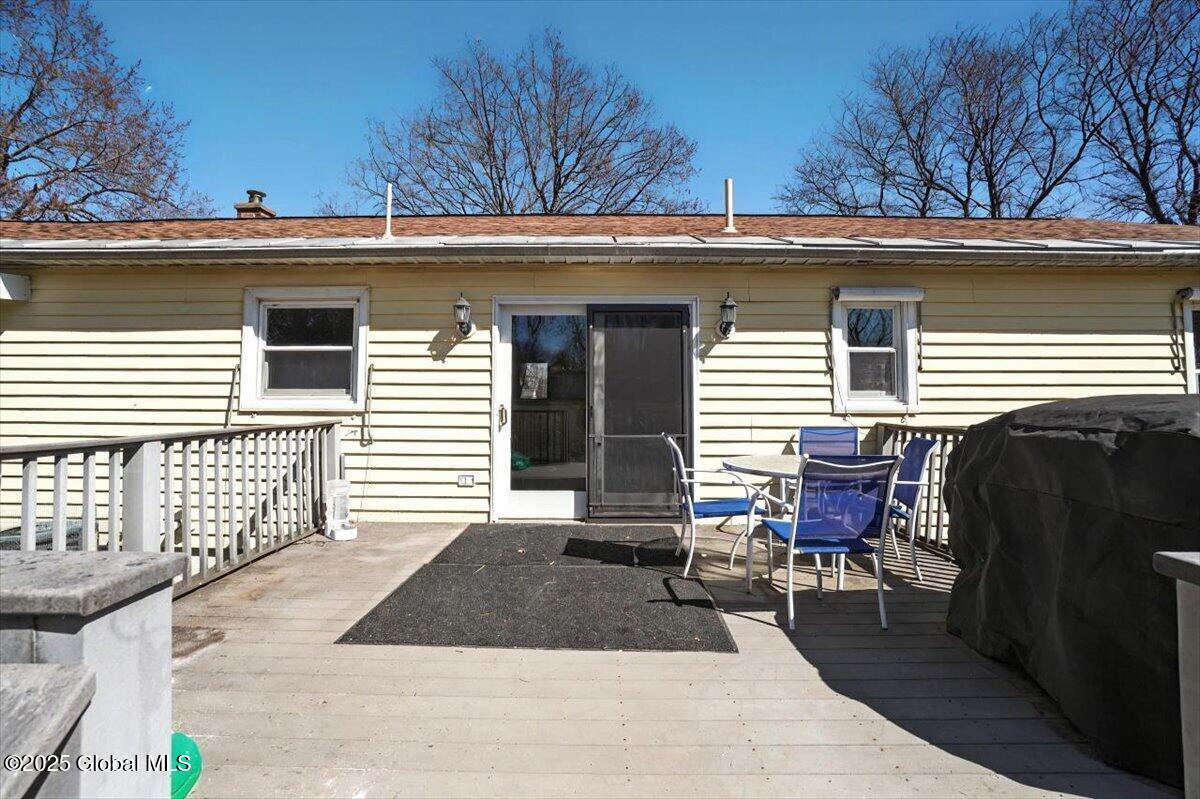 400 Baker Avenue, Cohoes, New York image 32