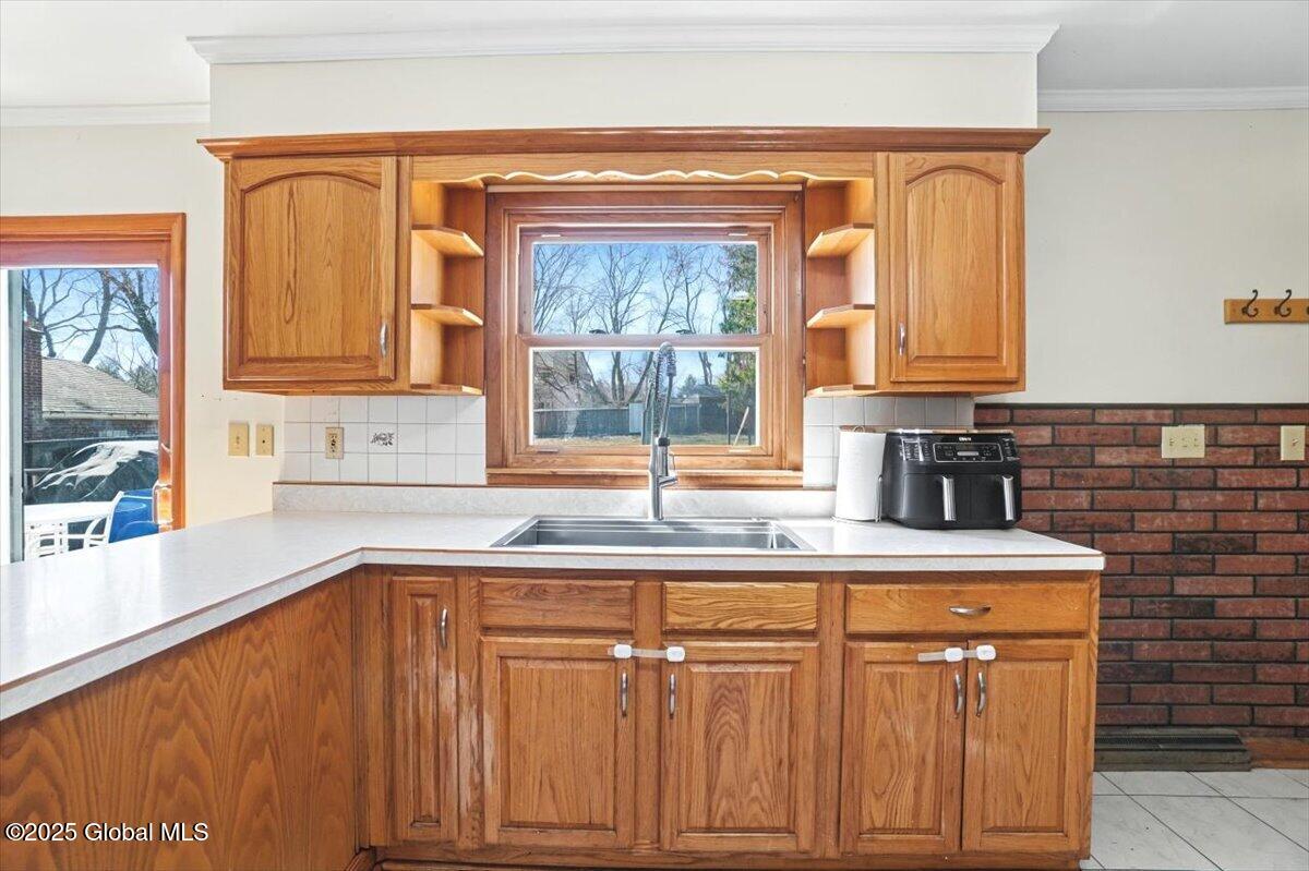 400 Baker Avenue, Cohoes, New York image 11