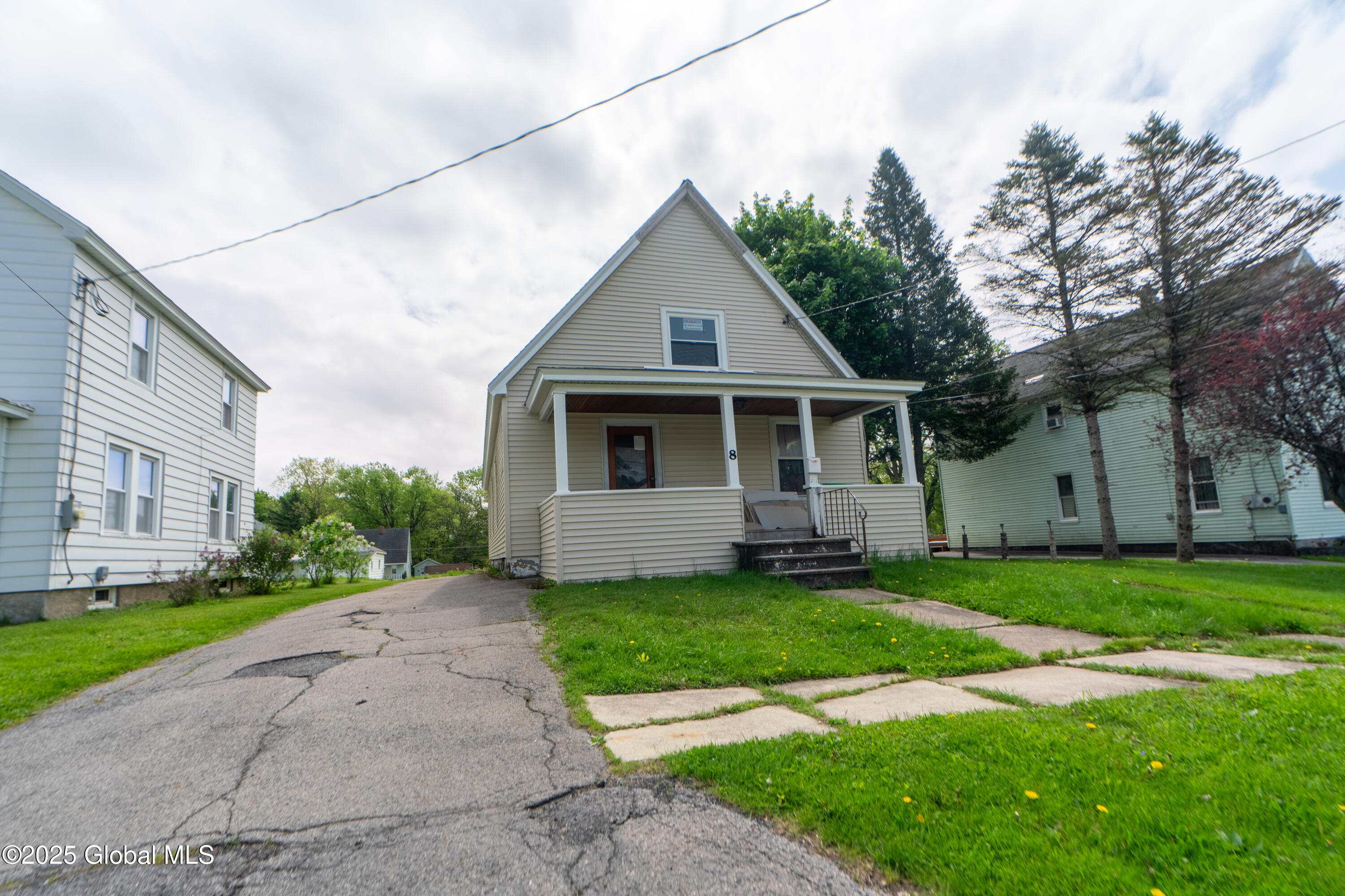 8 Rosewood Avenue, Johnstown, New York image 3