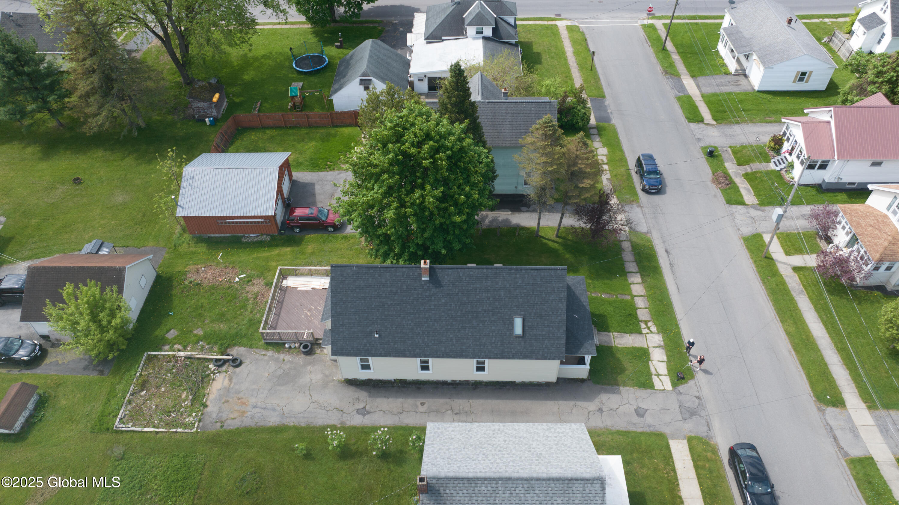 8 Rosewood Avenue, Johnstown, New York image 37
