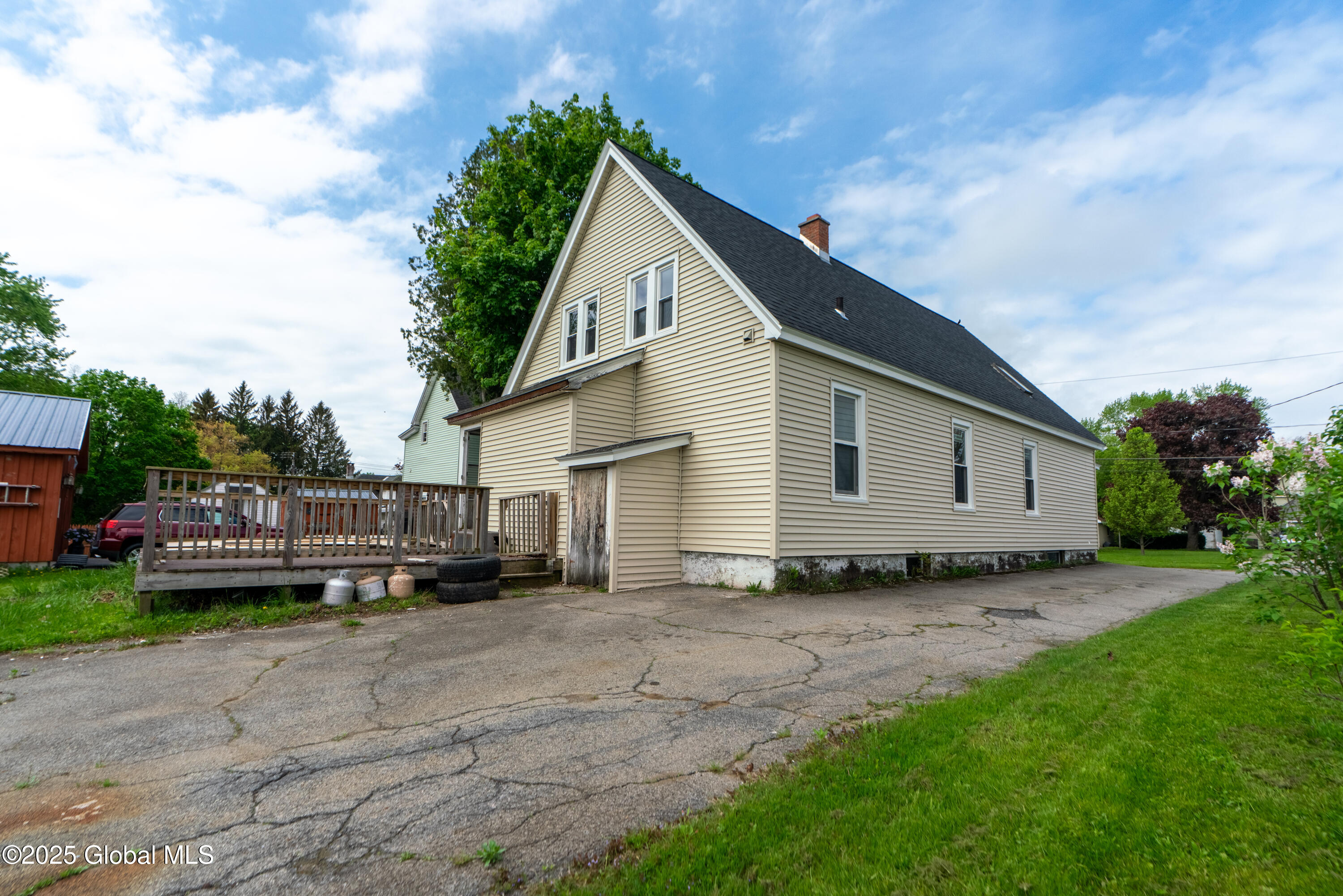 8 Rosewood Avenue, Johnstown, New York image 5