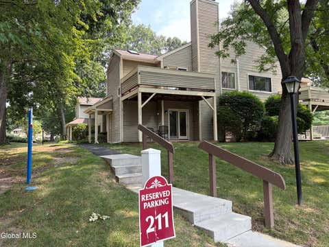 Condo For Sale - 211 Grenadier Court<br/> Clifton Park, NY 12065