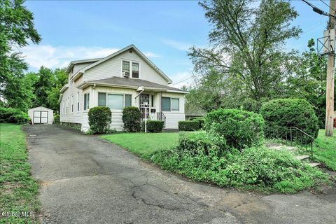 Photo of 3 Hackett Avenue, Colonie, NY 12205 (MLS # 202527699)