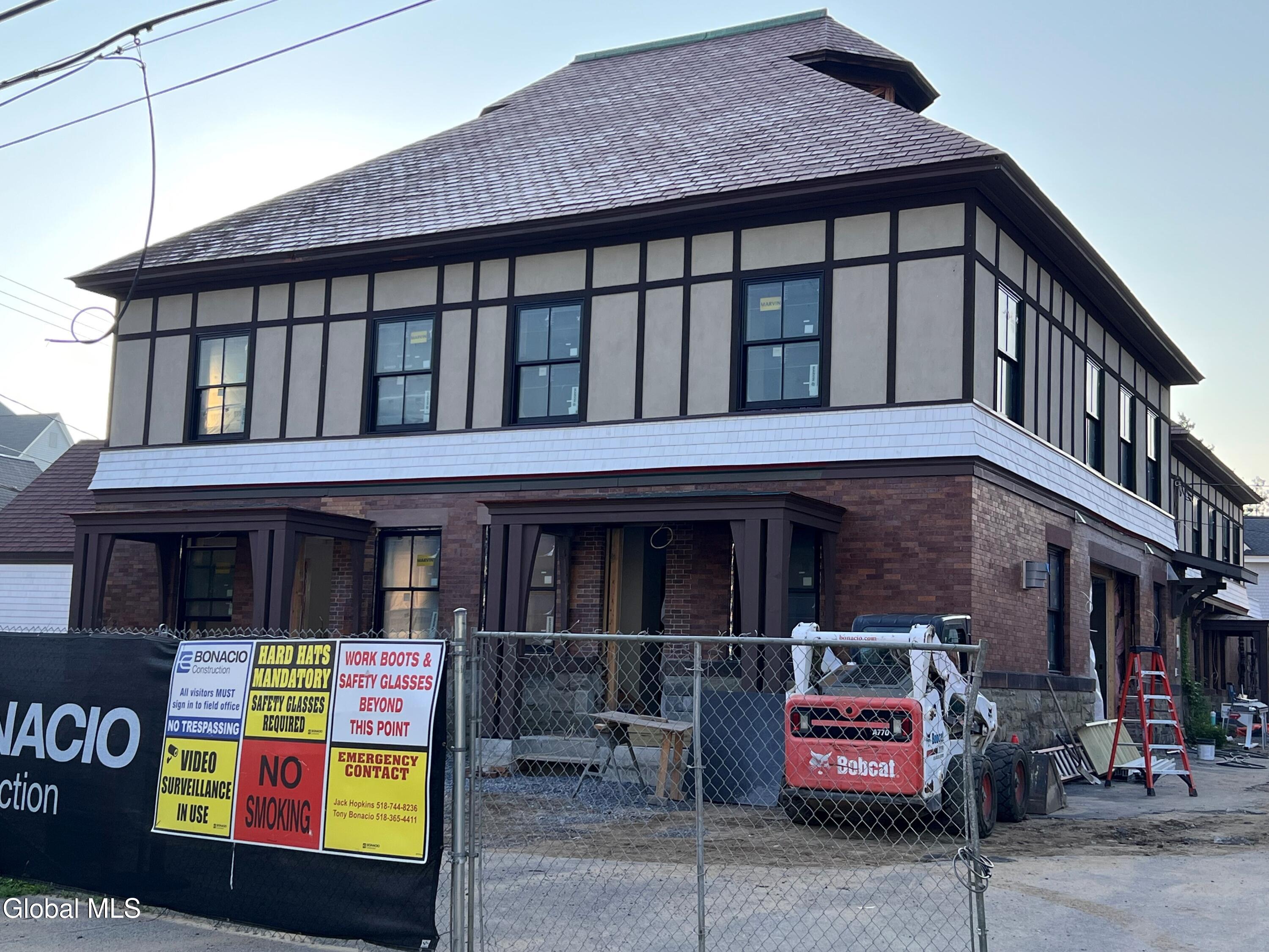 122 Regent Street Unit 2