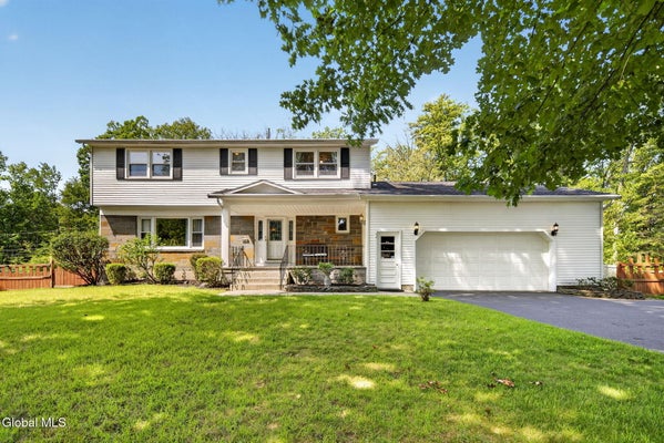 40 SUNSET BLVD, COLONIE, NY 12205 - Image 2d996abecdcdc7b069df5dadf2f1149a/3130555613