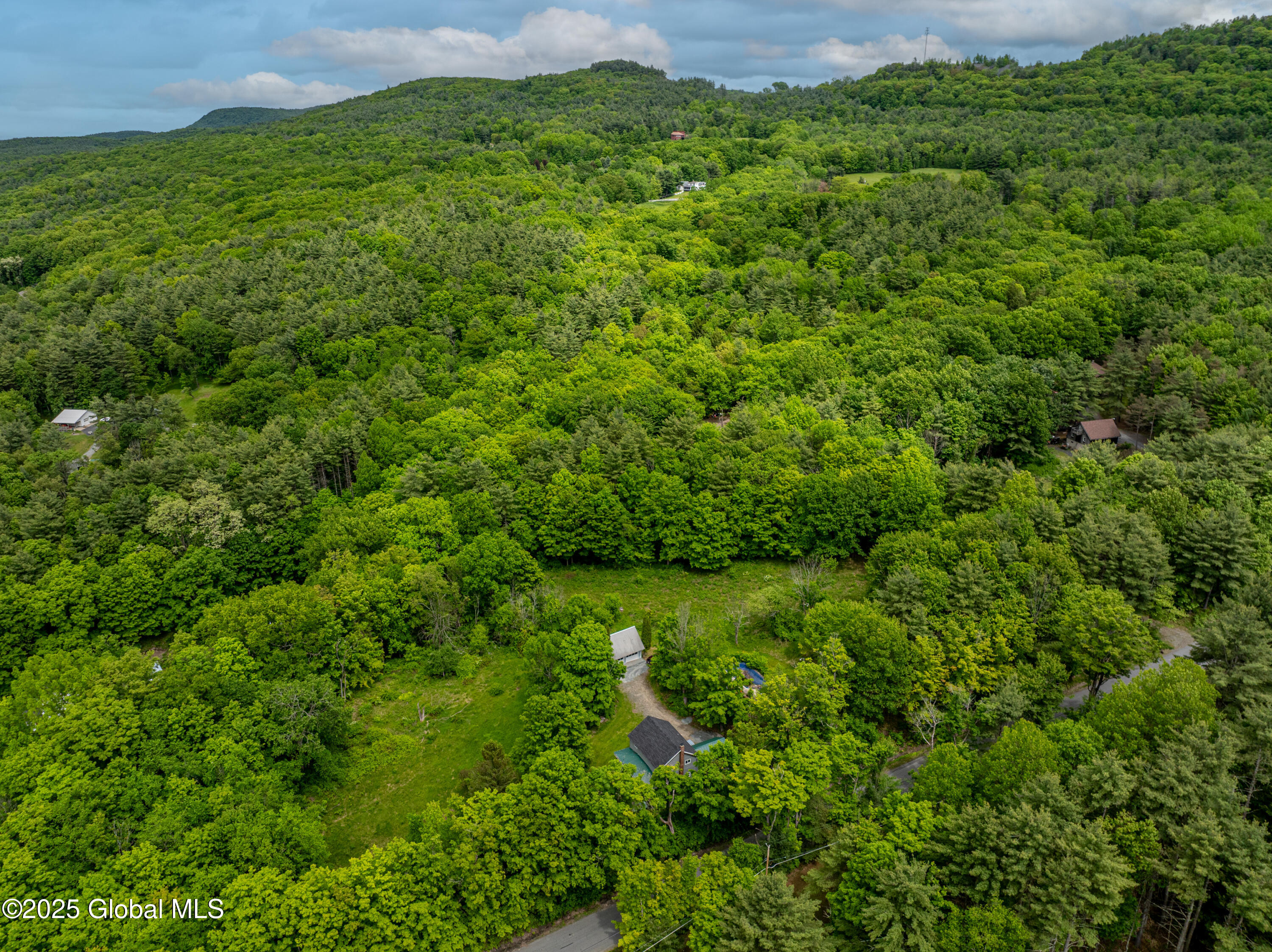13 Camel Hill Road, Troy, New York image 9